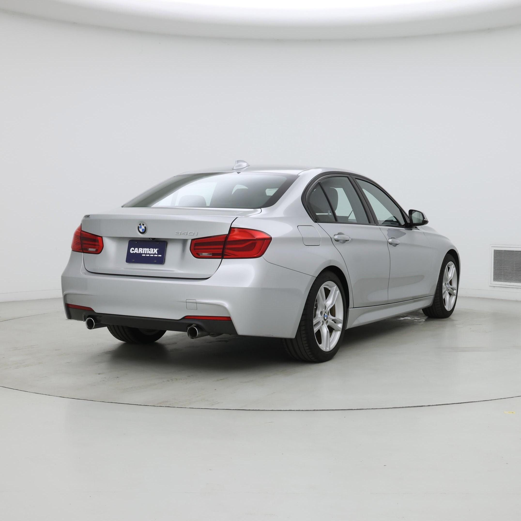 Thumbnail: 2018 BMW 3 Series - 8