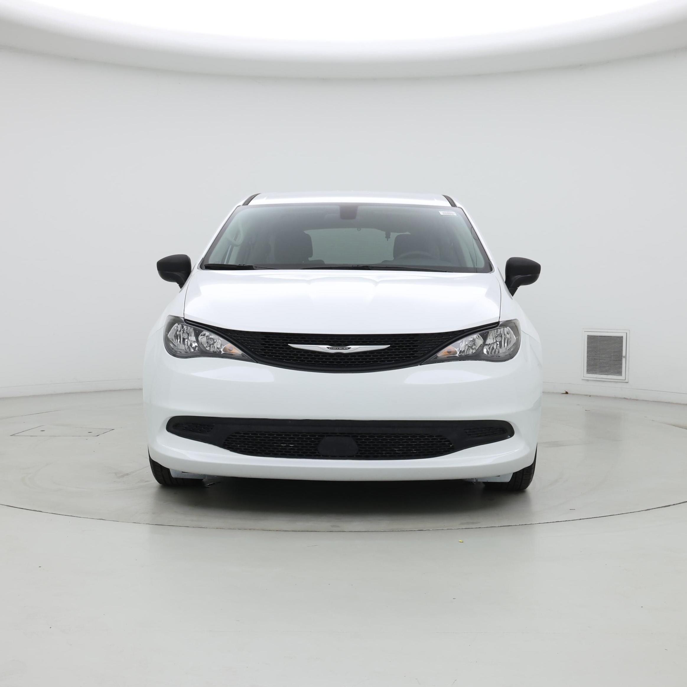 Thumbnail: 2022 Chrysler Voyager - 5