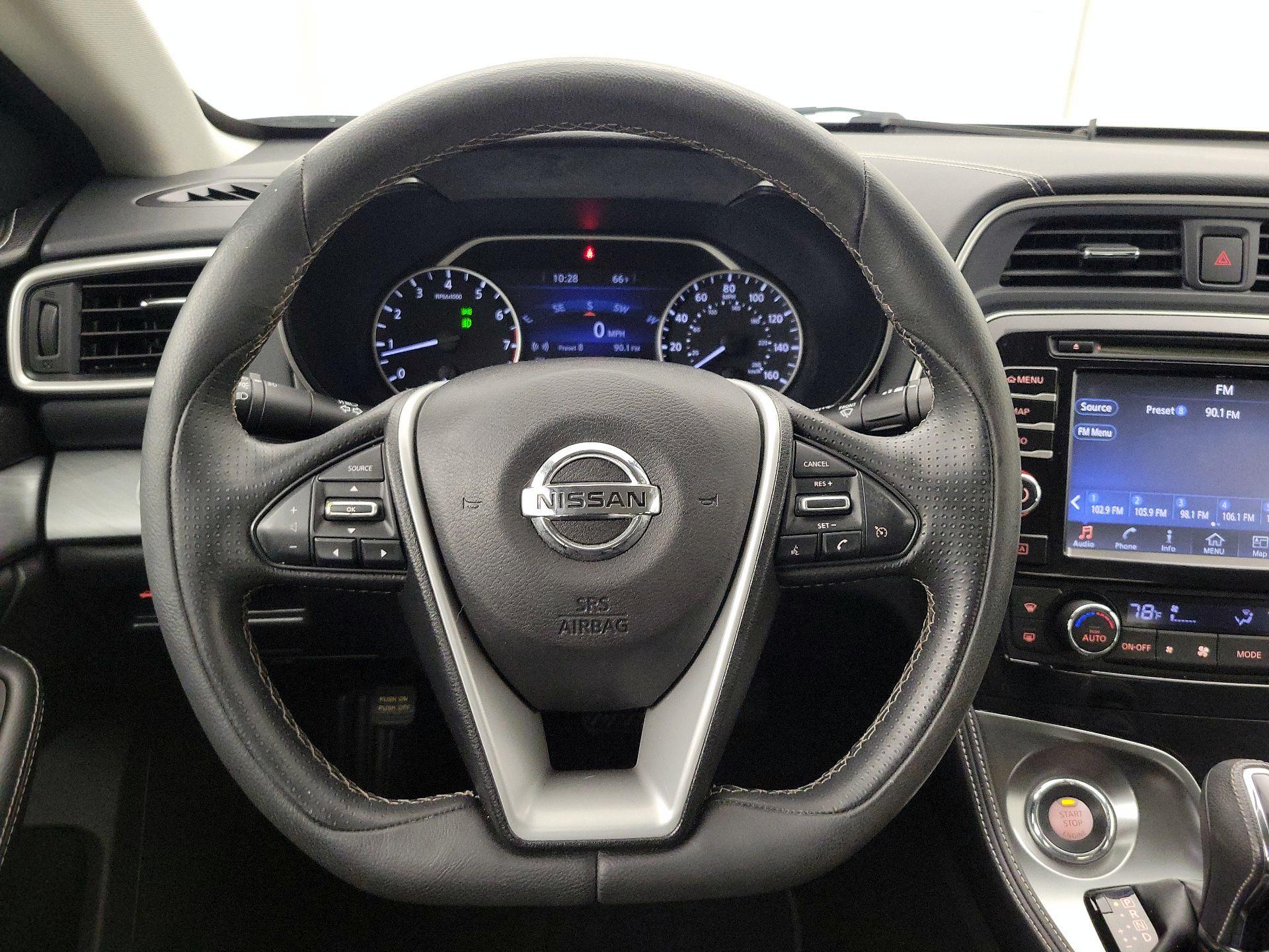 Thumbnail: 2016 Nissan Maxima - 10