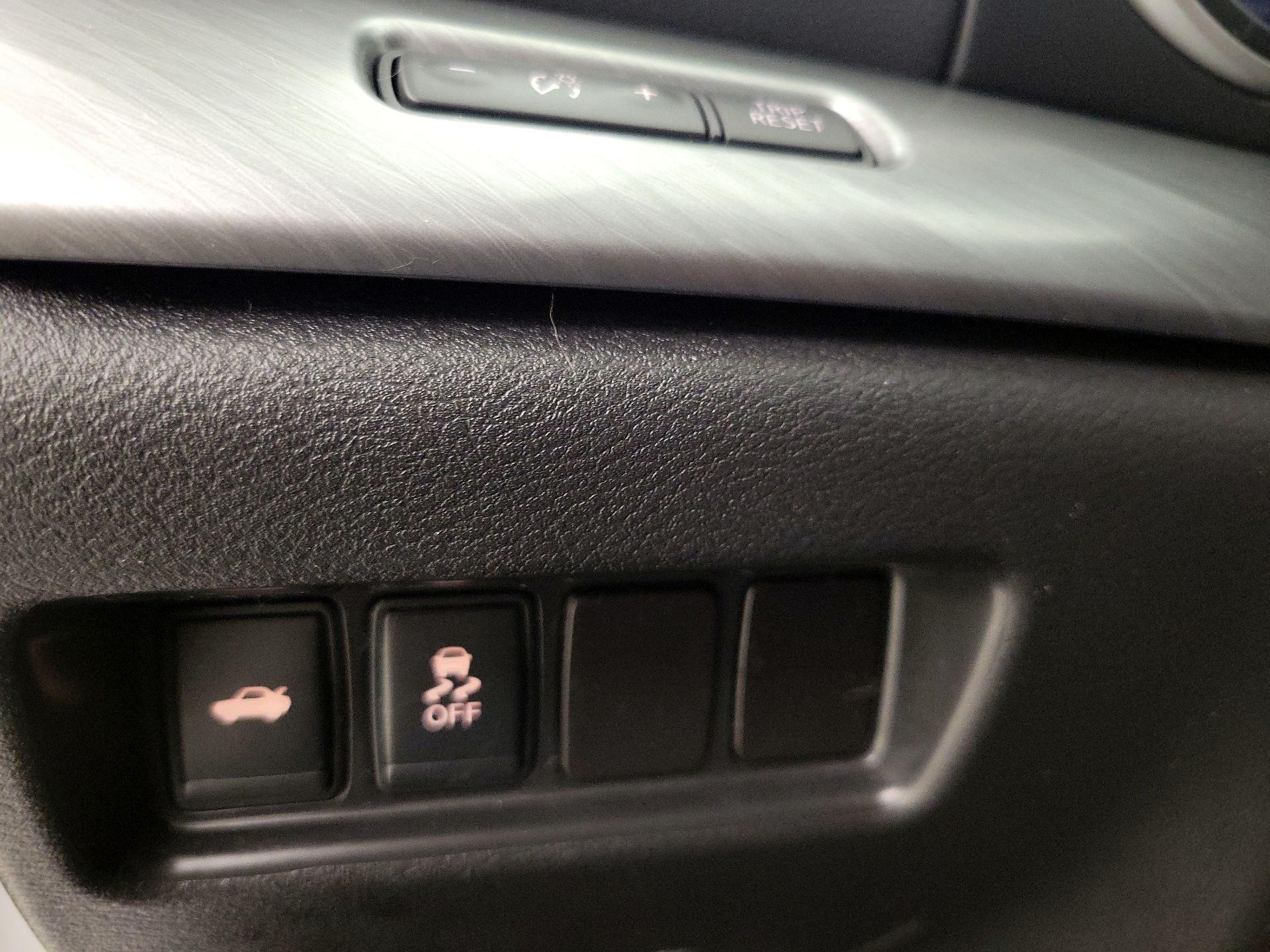 Thumbnail: 2016 Nissan Maxima - 13