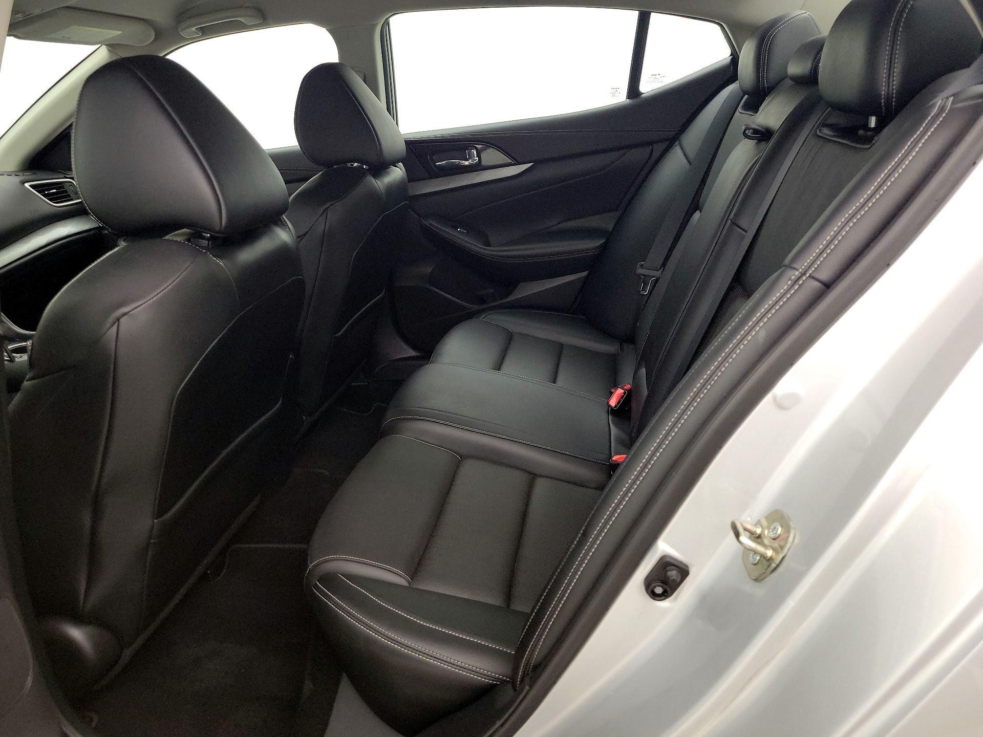 Thumbnail: 2016 Nissan Maxima - 20