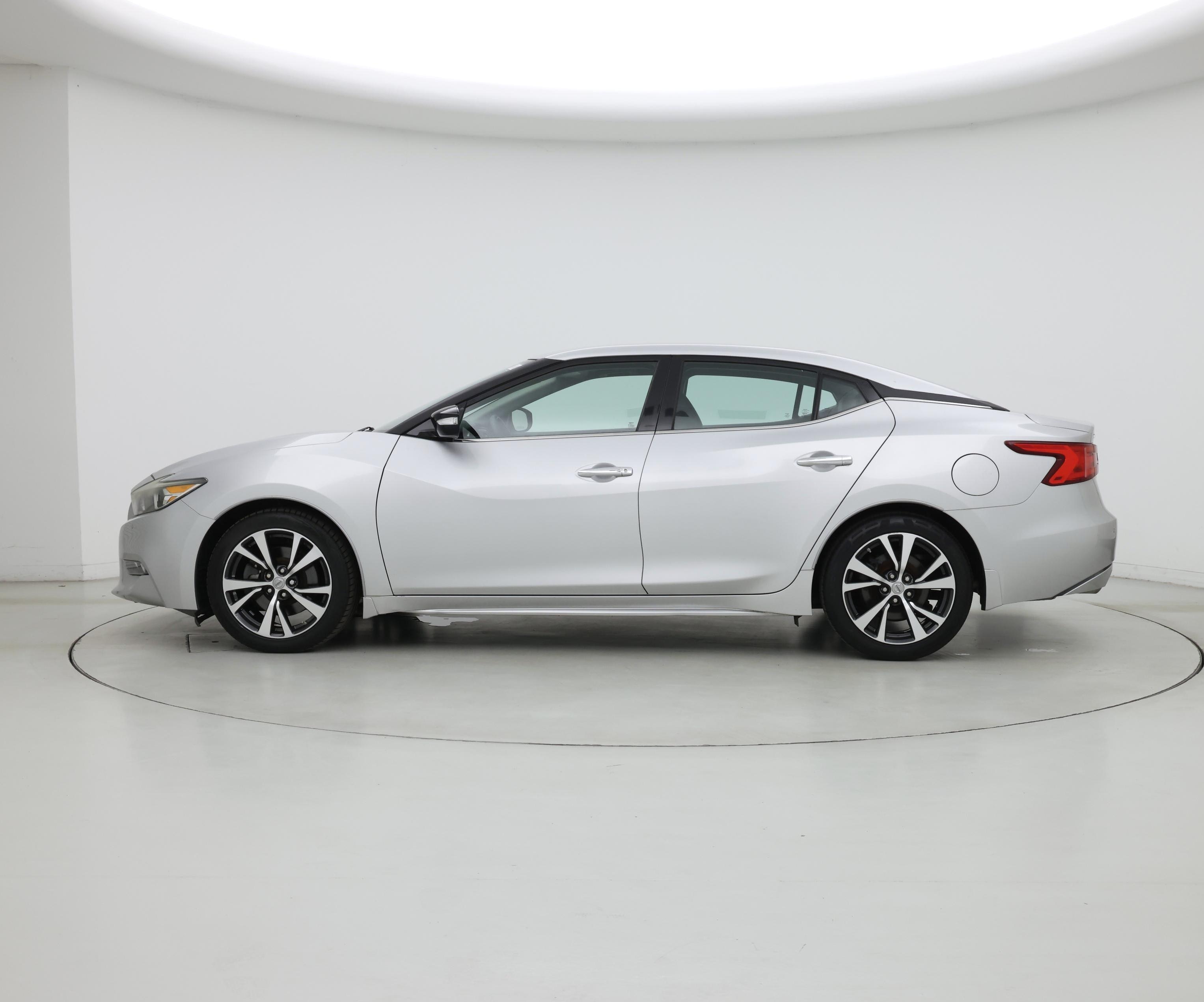 Thumbnail: 2016 Nissan Maxima - 3