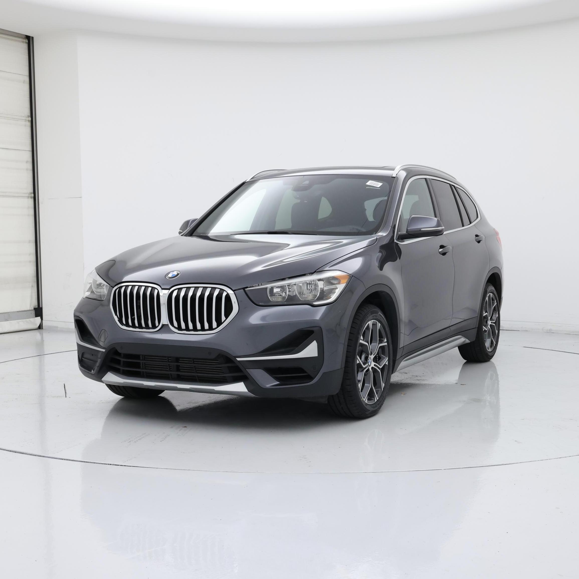 Thumbnail: 2021 BMW X1 - 4