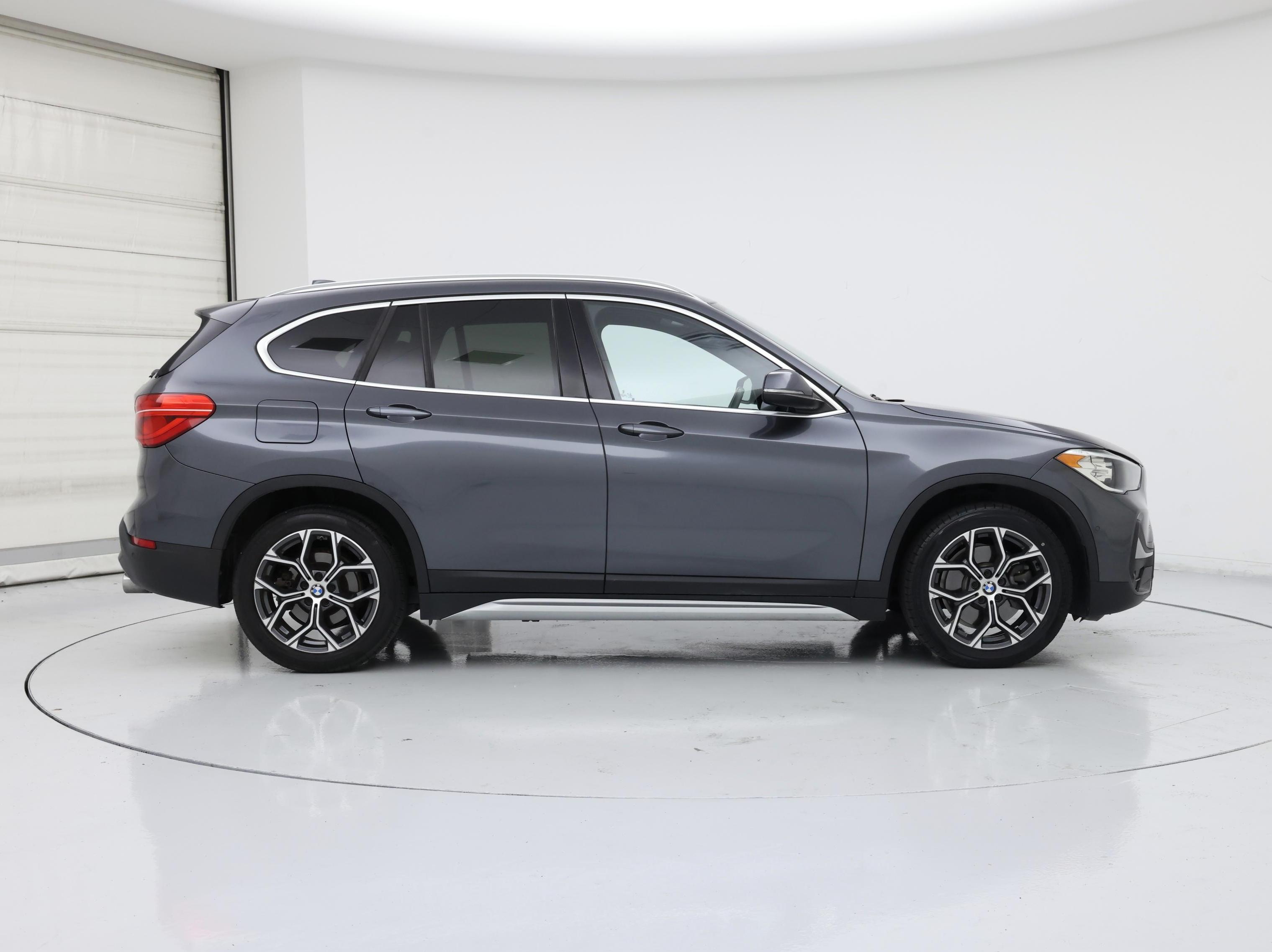 Thumbnail: 2021 BMW X1 - 7