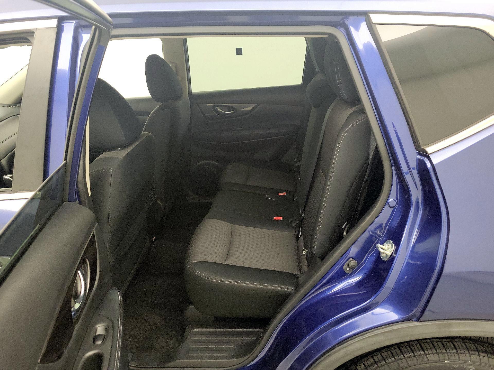 Thumbnail: 2019 Nissan Rogue - 20