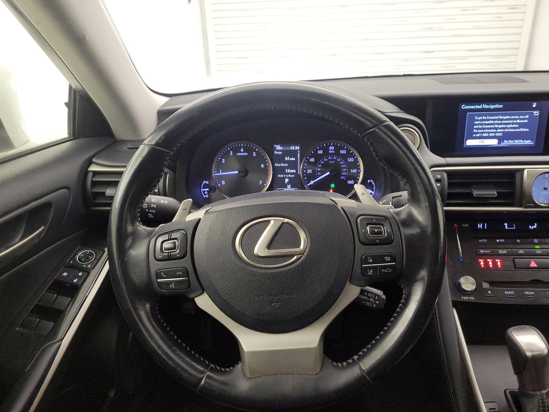 Thumbnail: 2017 Lexus IS - 10