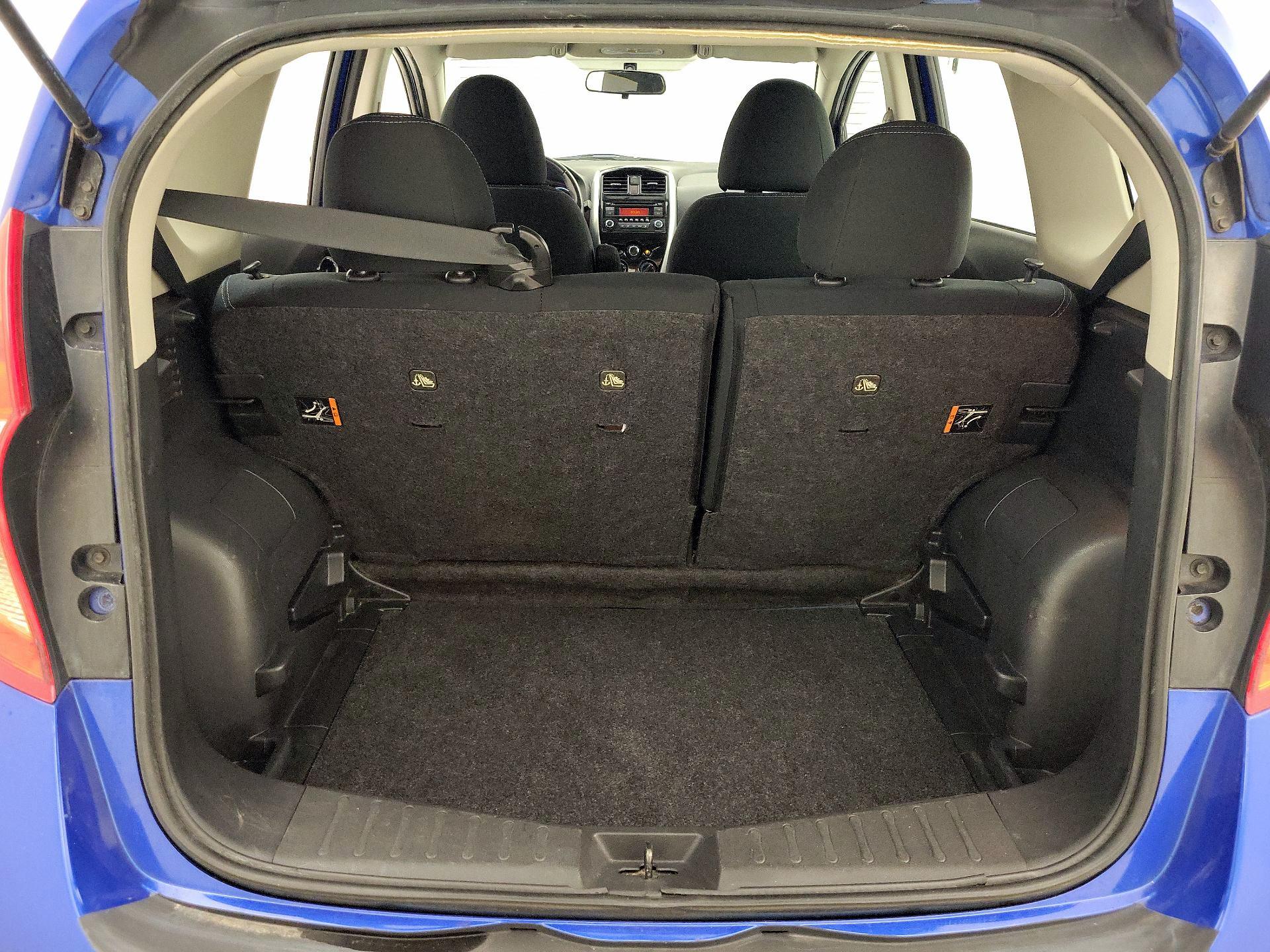 Thumbnail: 2015 Nissan Versa Note - 19