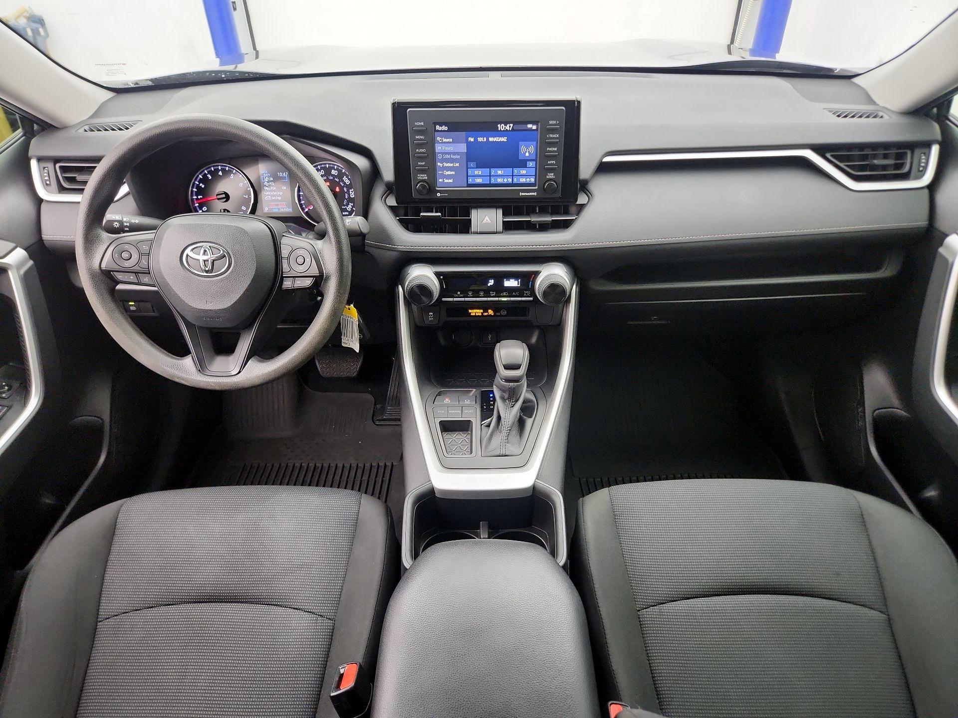 Thumbnail: 2022 Toyota RAV4 - 9