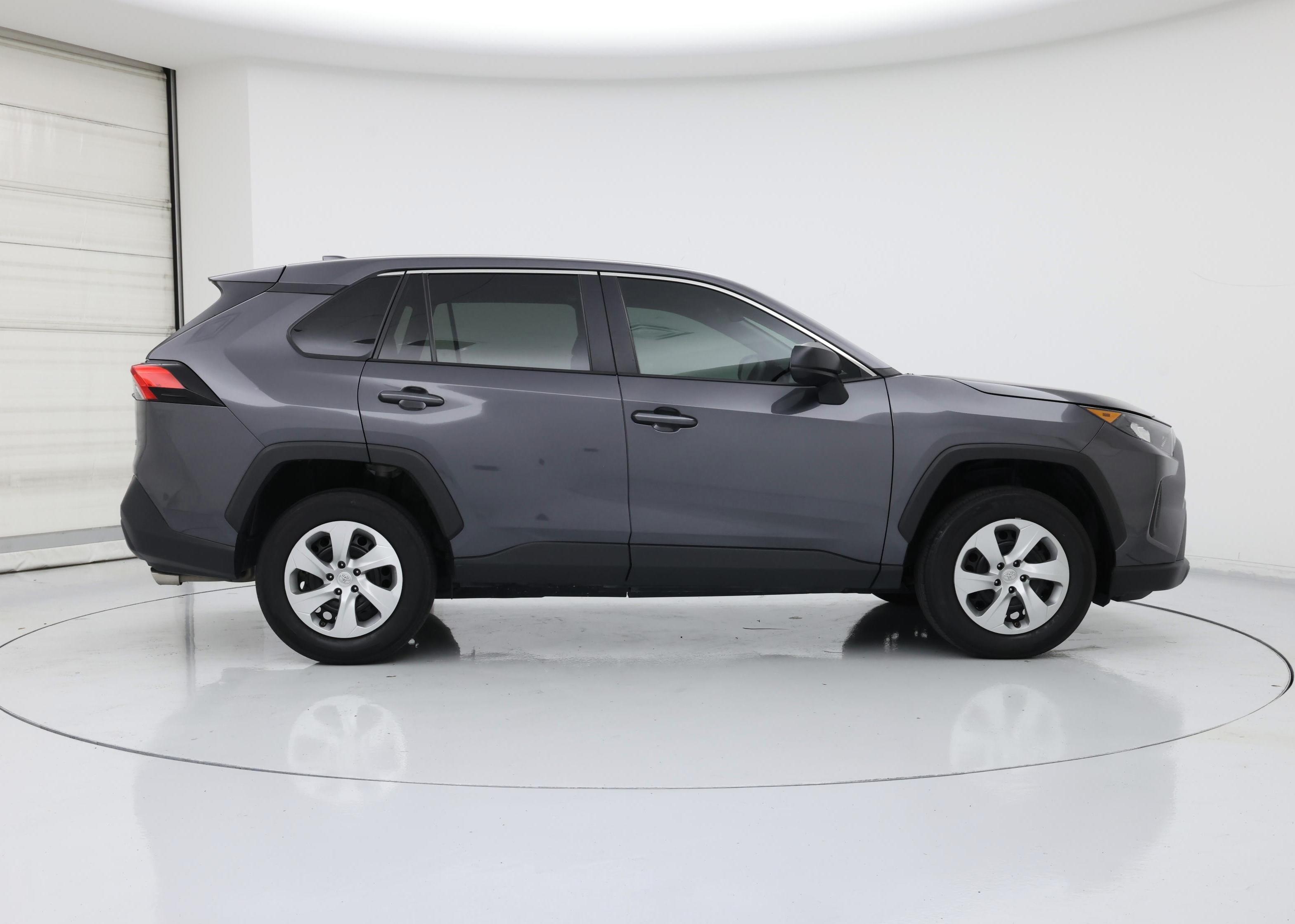 Thumbnail: 2022 Toyota RAV4 - 7