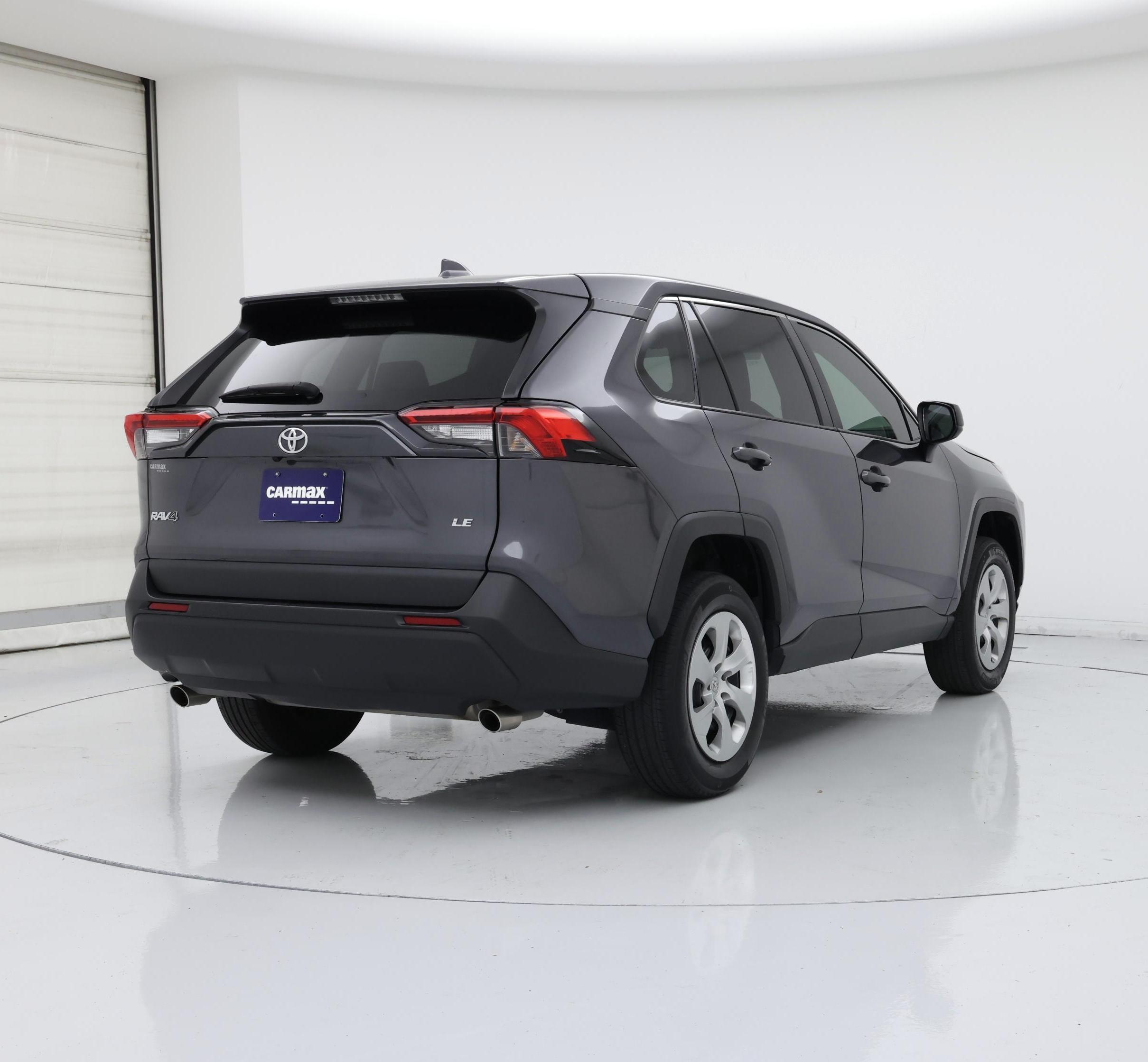 Thumbnail: 2022 Toyota RAV4 - 8