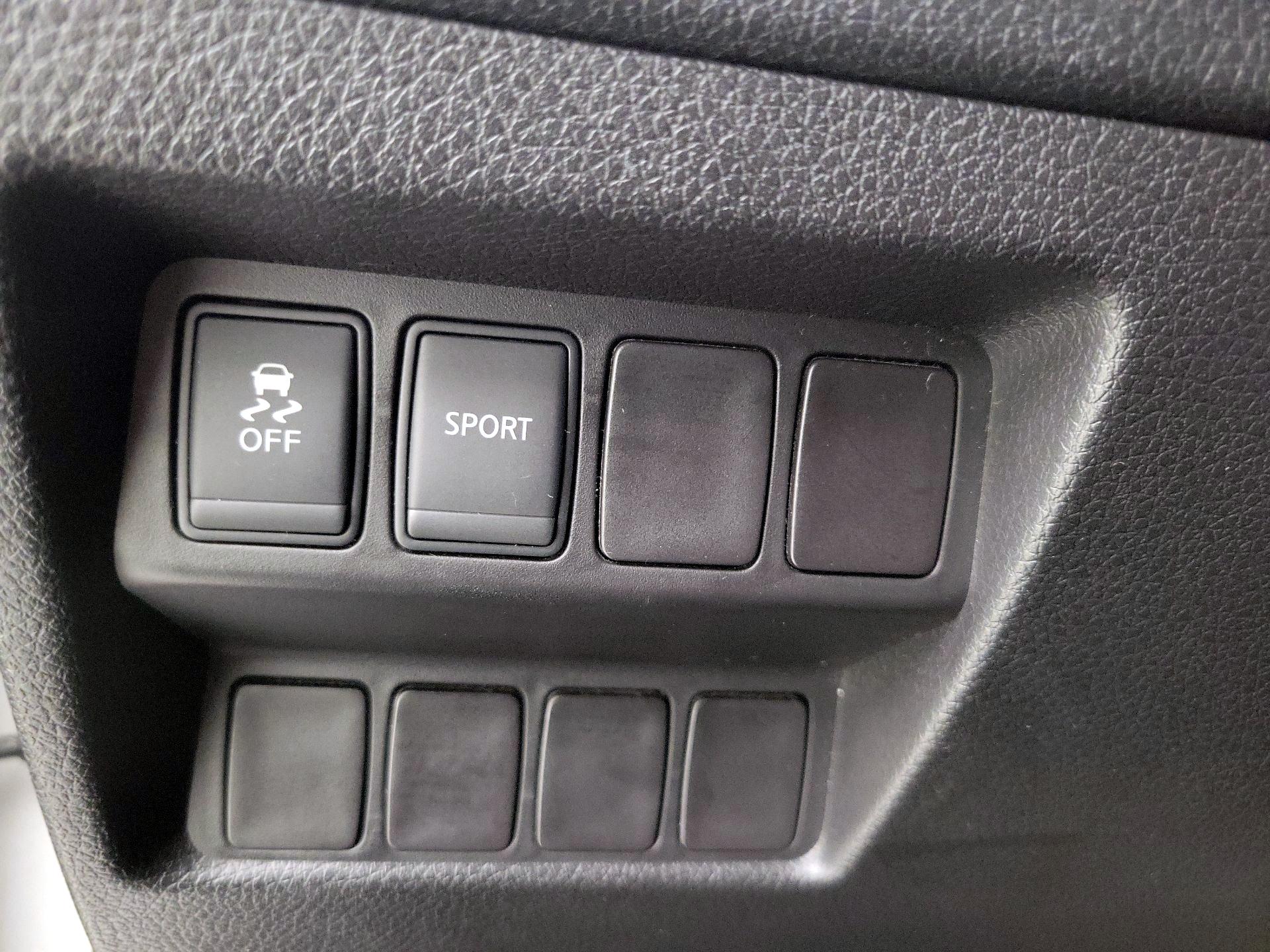 Thumbnail: 2014 Nissan Rogue - 13