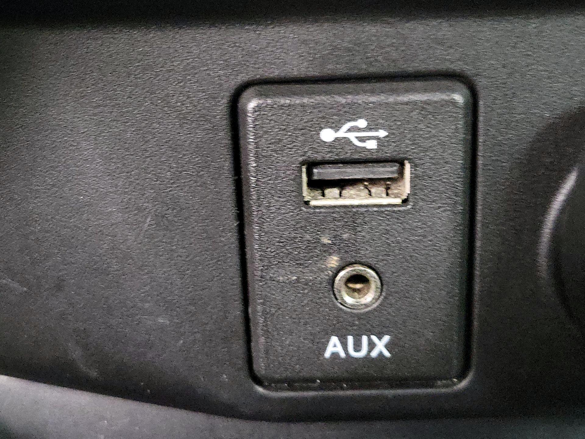 Thumbnail: 2014 Nissan Rogue - 18