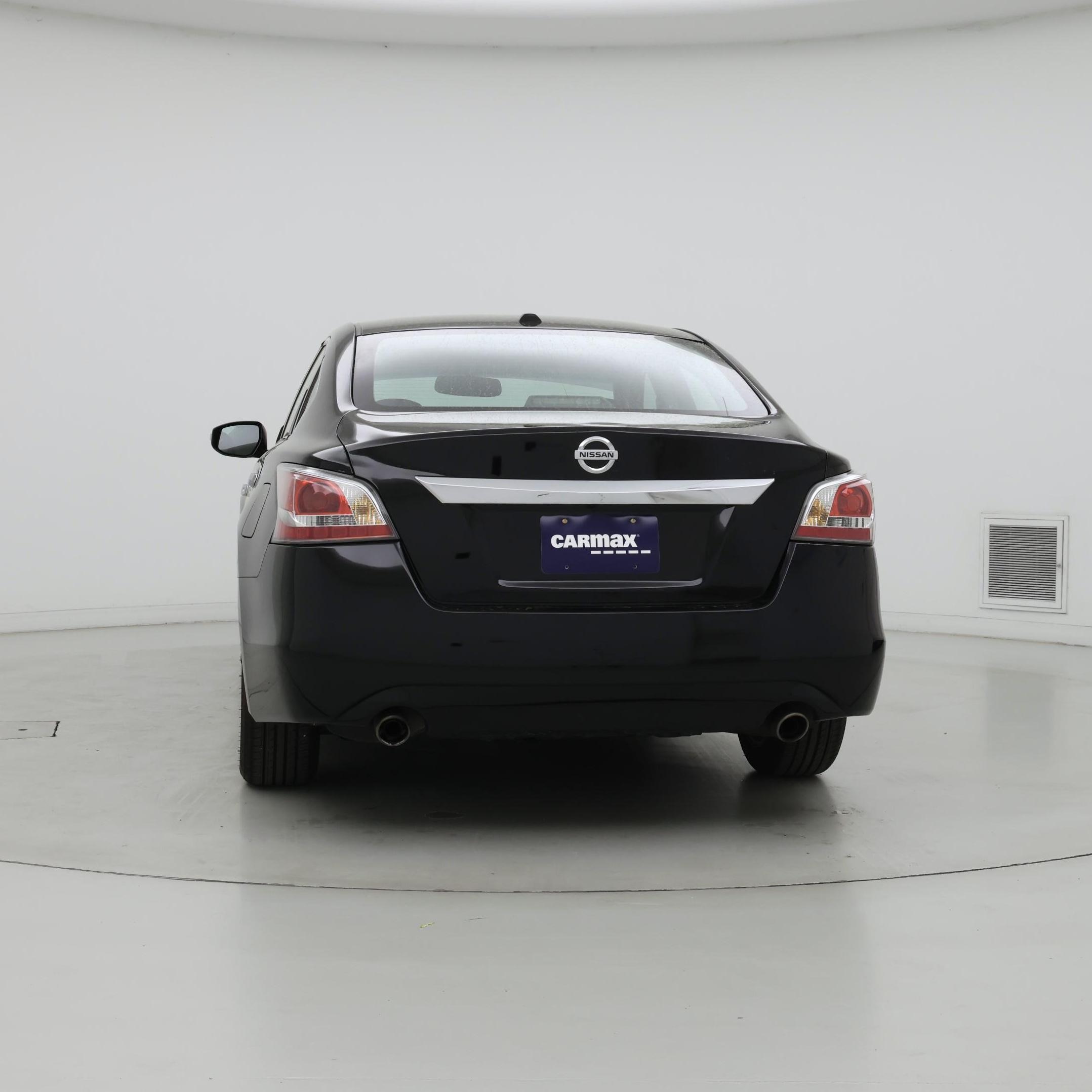 Thumbnail: 2015 Nissan Altima - 6
