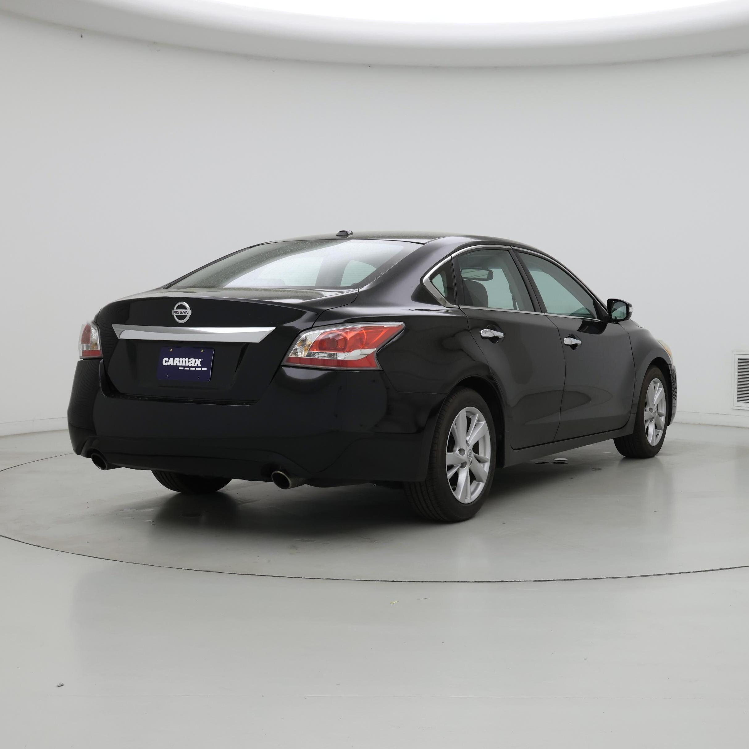 Thumbnail: 2015 Nissan Altima - 8