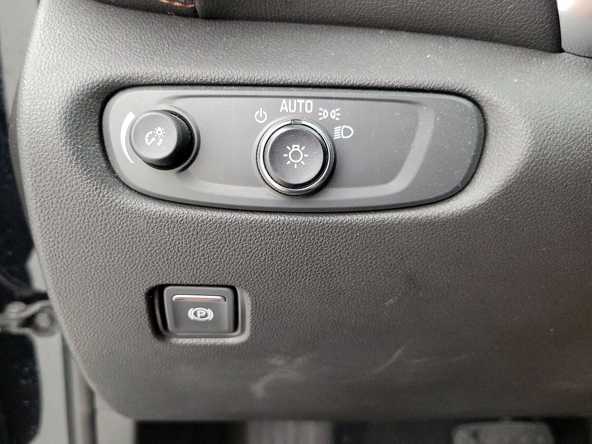 Thumbnail: 2022 Chevrolet Blazer - 13