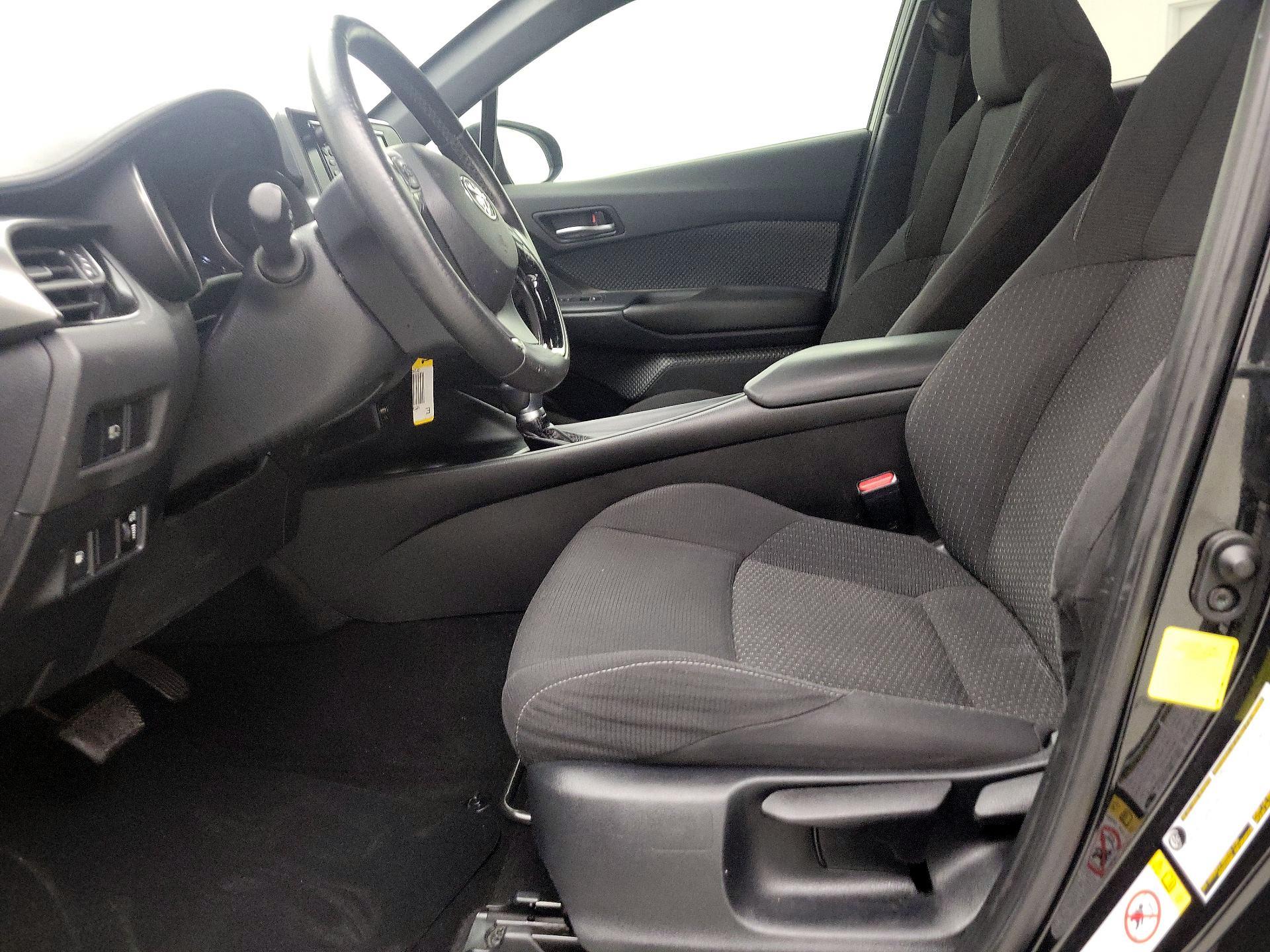 Thumbnail: 2018 Toyota C-HR - 11