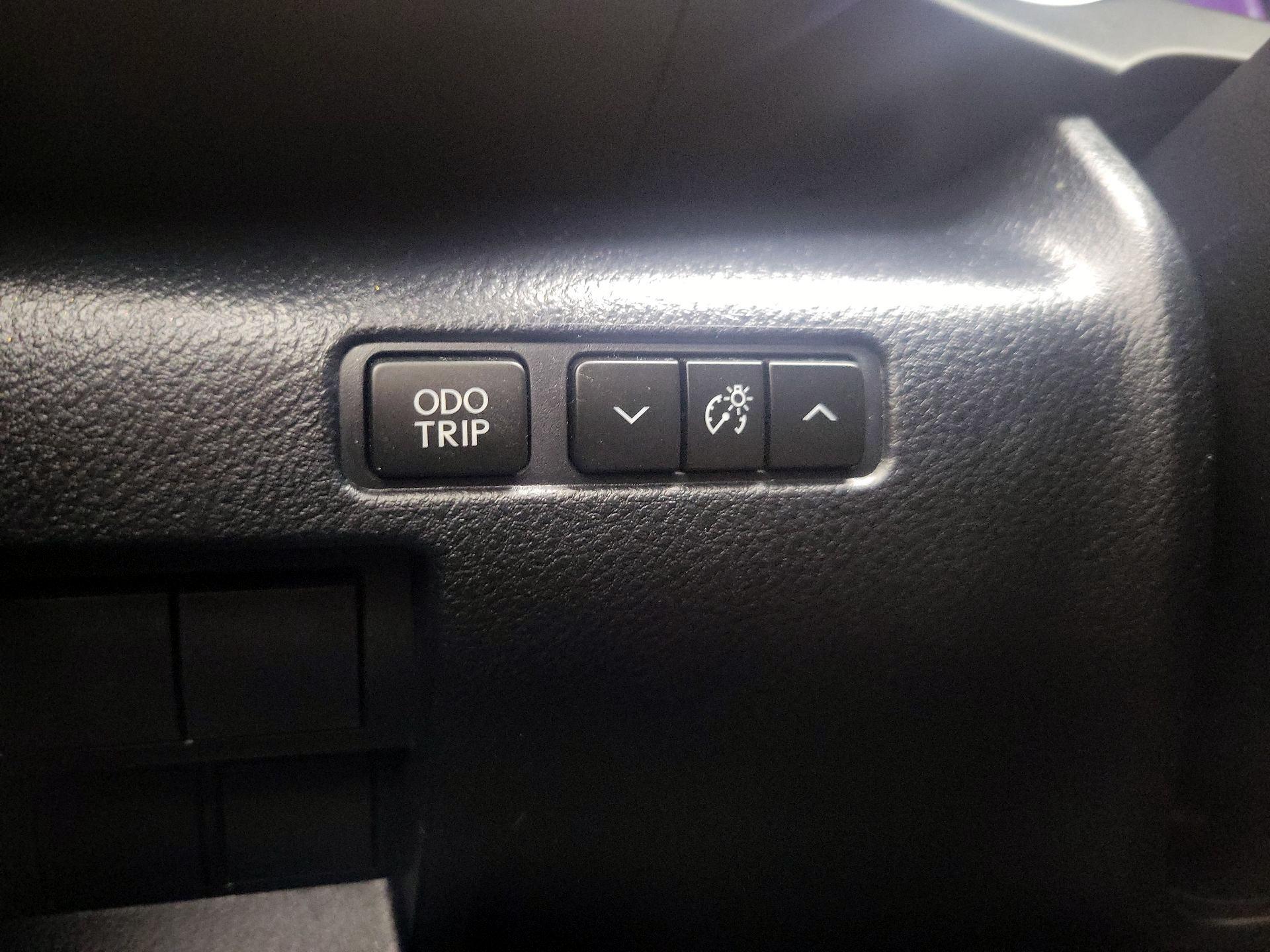 Thumbnail: 2024 Lexus IS - 13