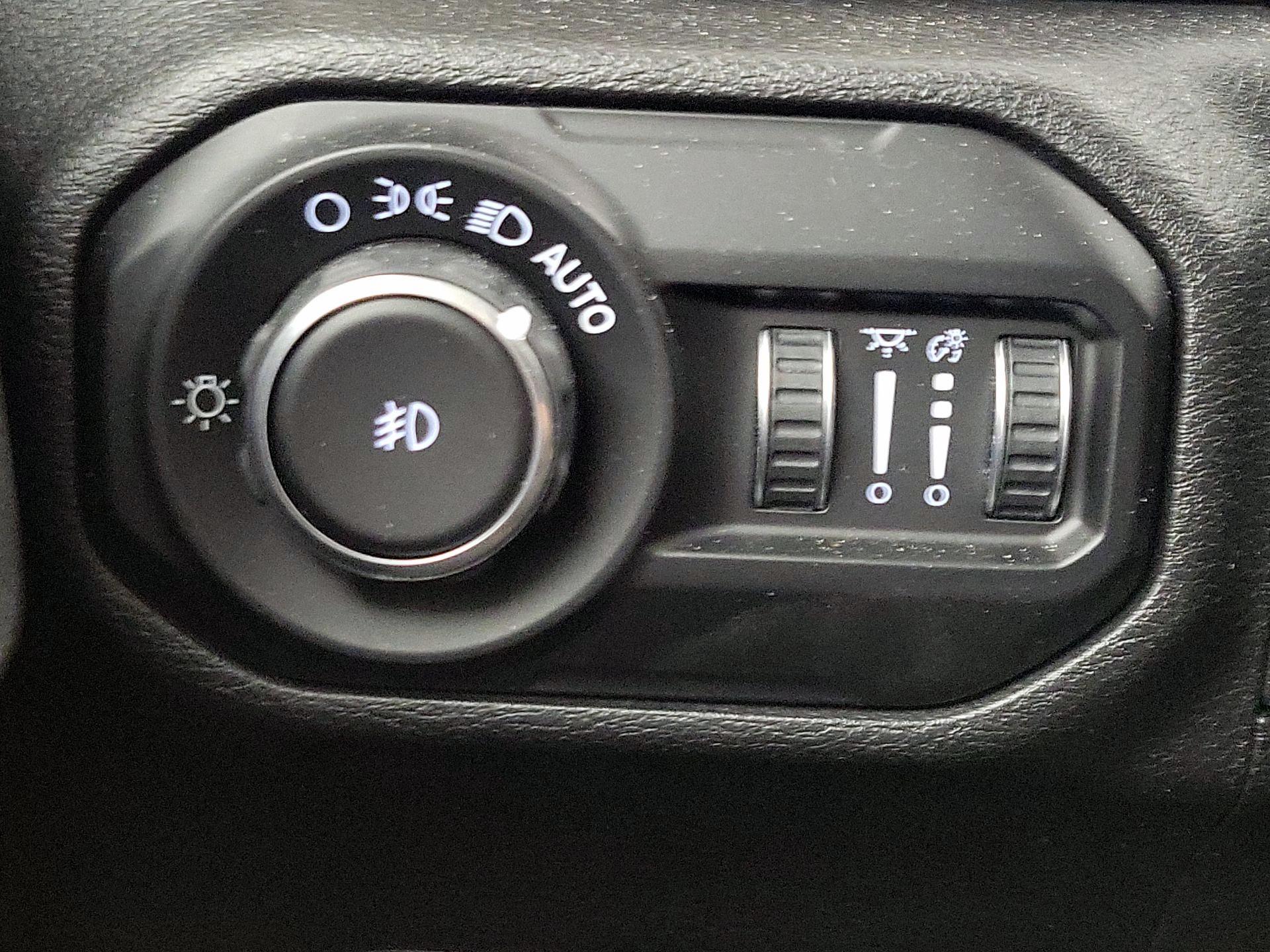 Thumbnail: 2020 Jeep Wrangler - 13