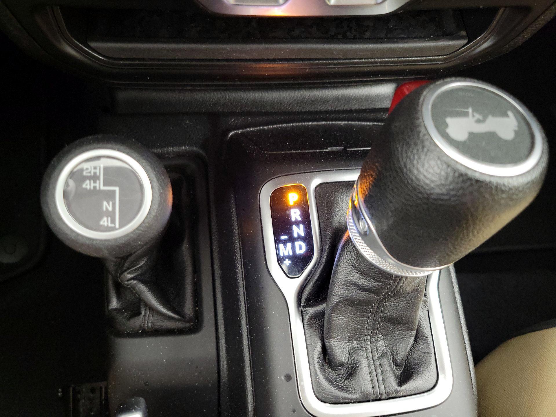 Thumbnail: 2020 Jeep Wrangler - 17