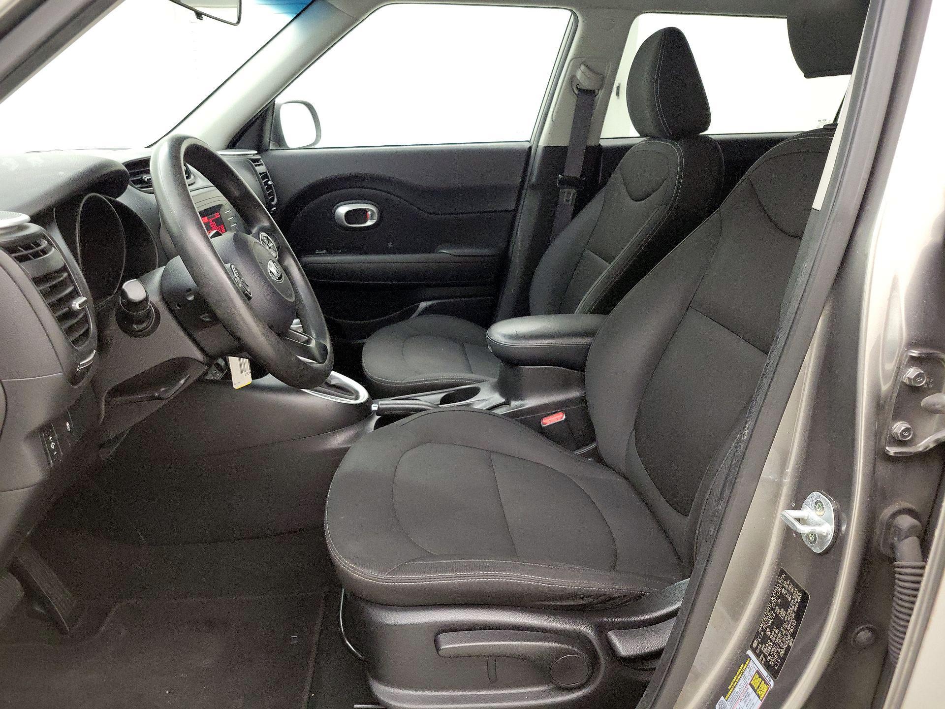 Thumbnail: 2015 Kia Soul - 11