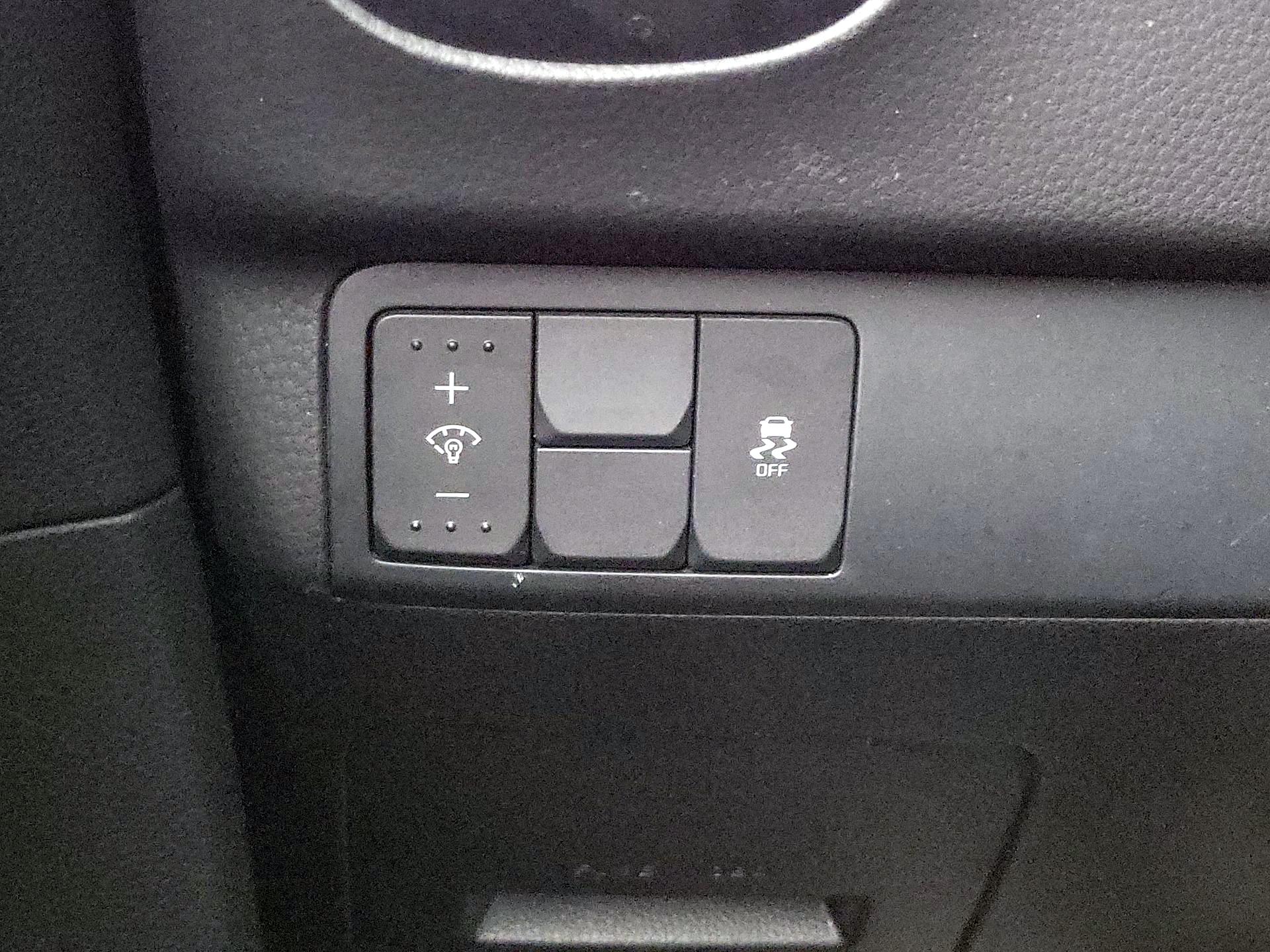 Thumbnail: 2015 Kia Soul - 13