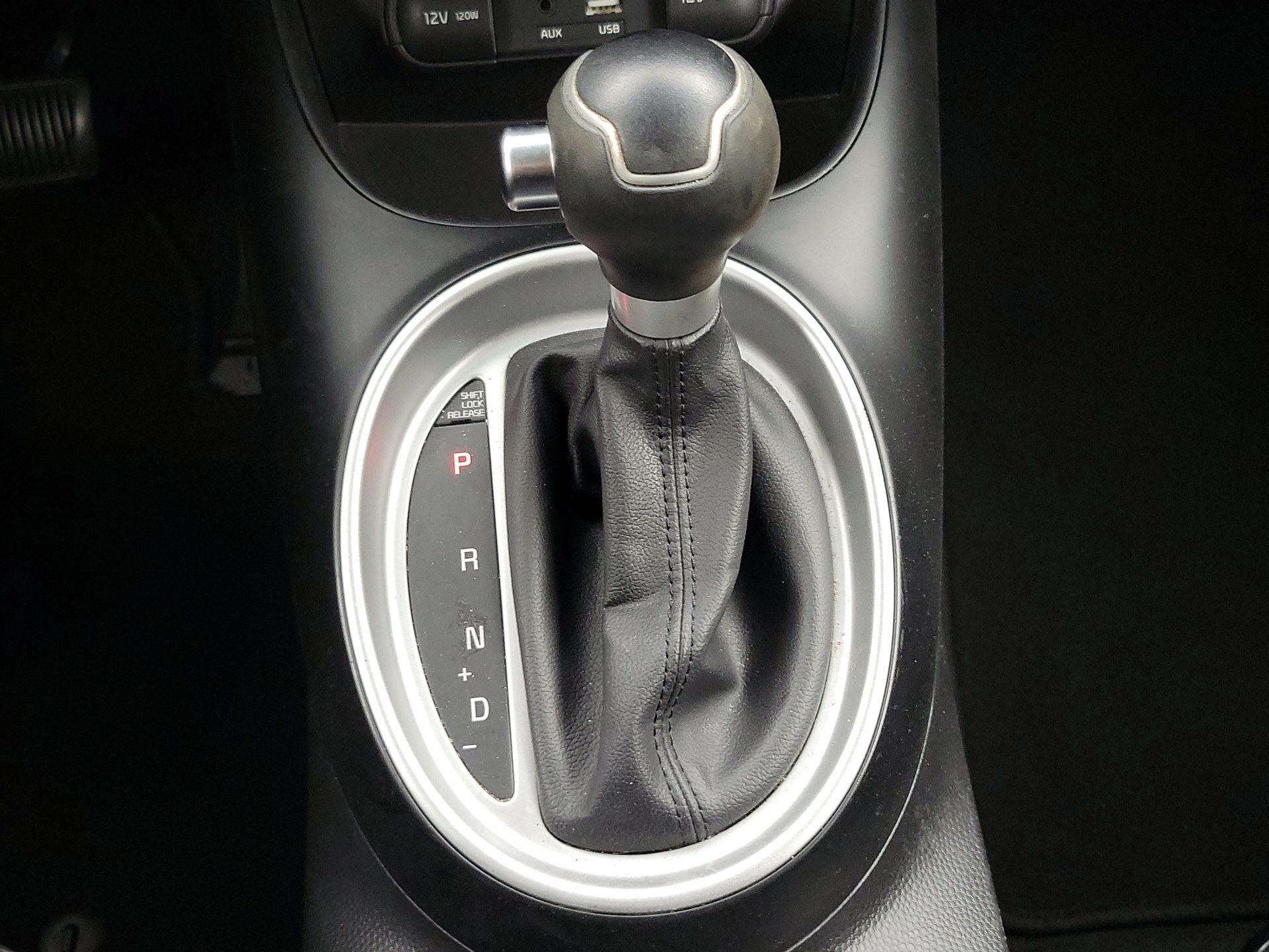 Thumbnail: 2015 Kia Soul - 16