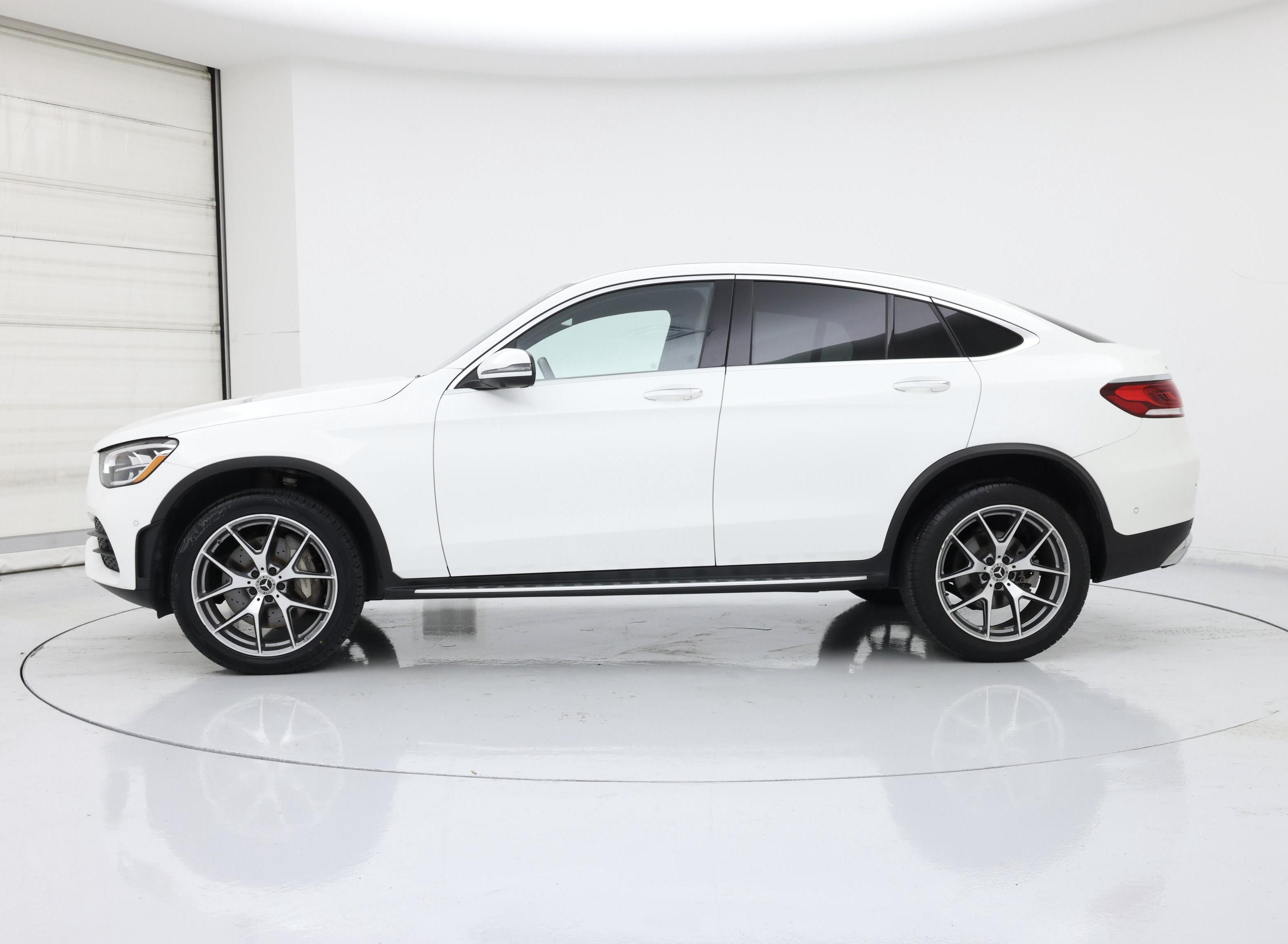 Thumbnail: 2022 Mercedes-Benz GLC - 3