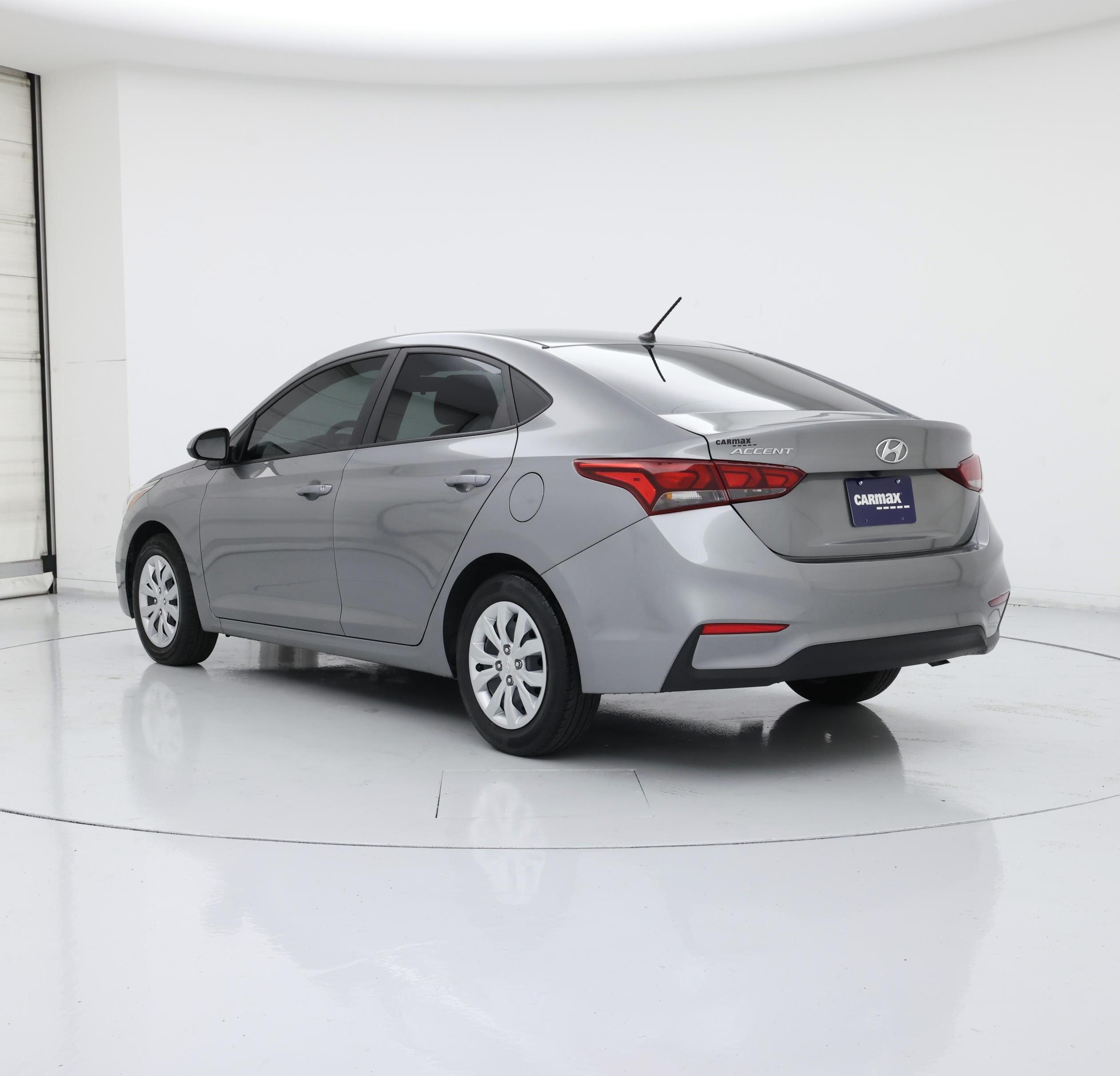 Thumbnail: 2022 Hyundai Accent - 2