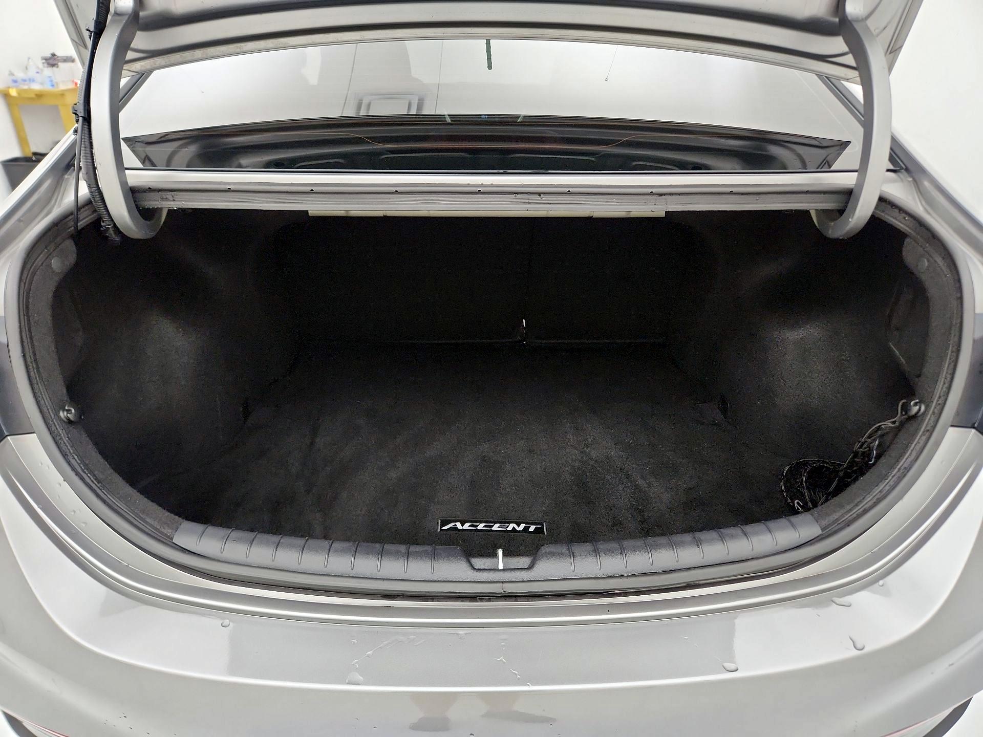 Thumbnail: 2022 Hyundai Accent - 20