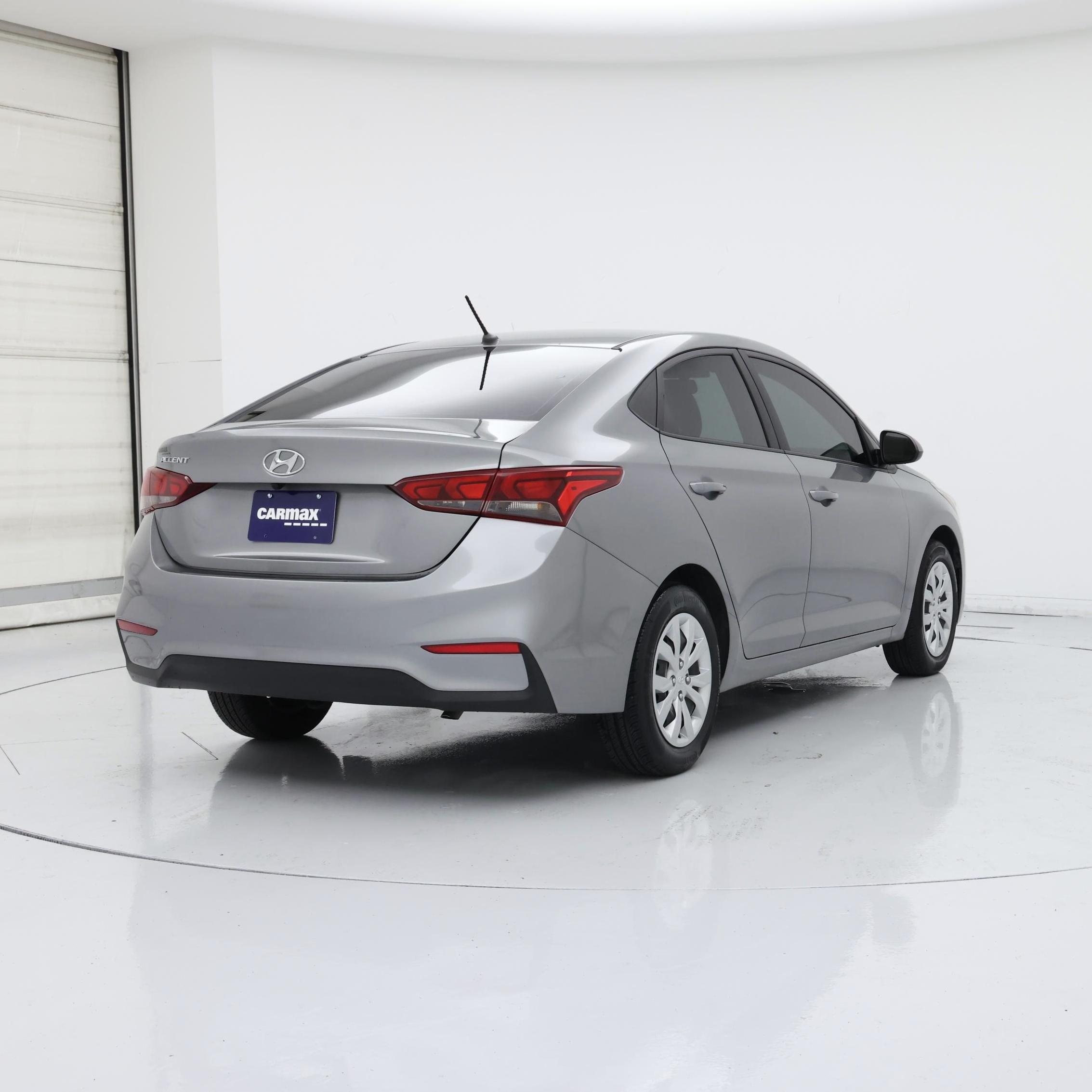 Thumbnail: 2022 Hyundai Accent - 8