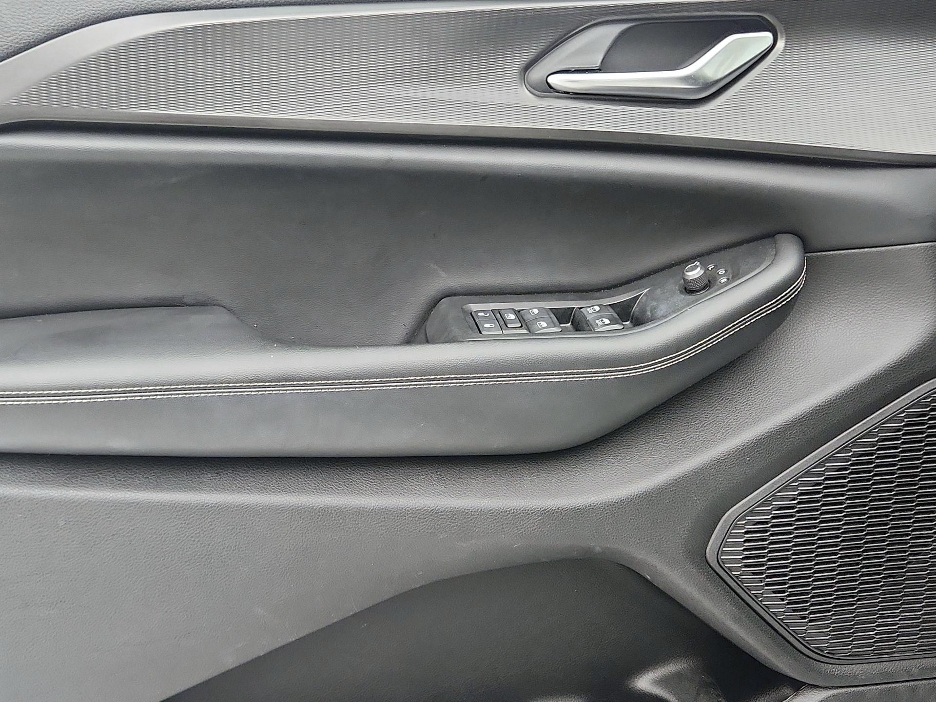 Thumbnail: 2023 Jeep Grand Cherokee L - 12