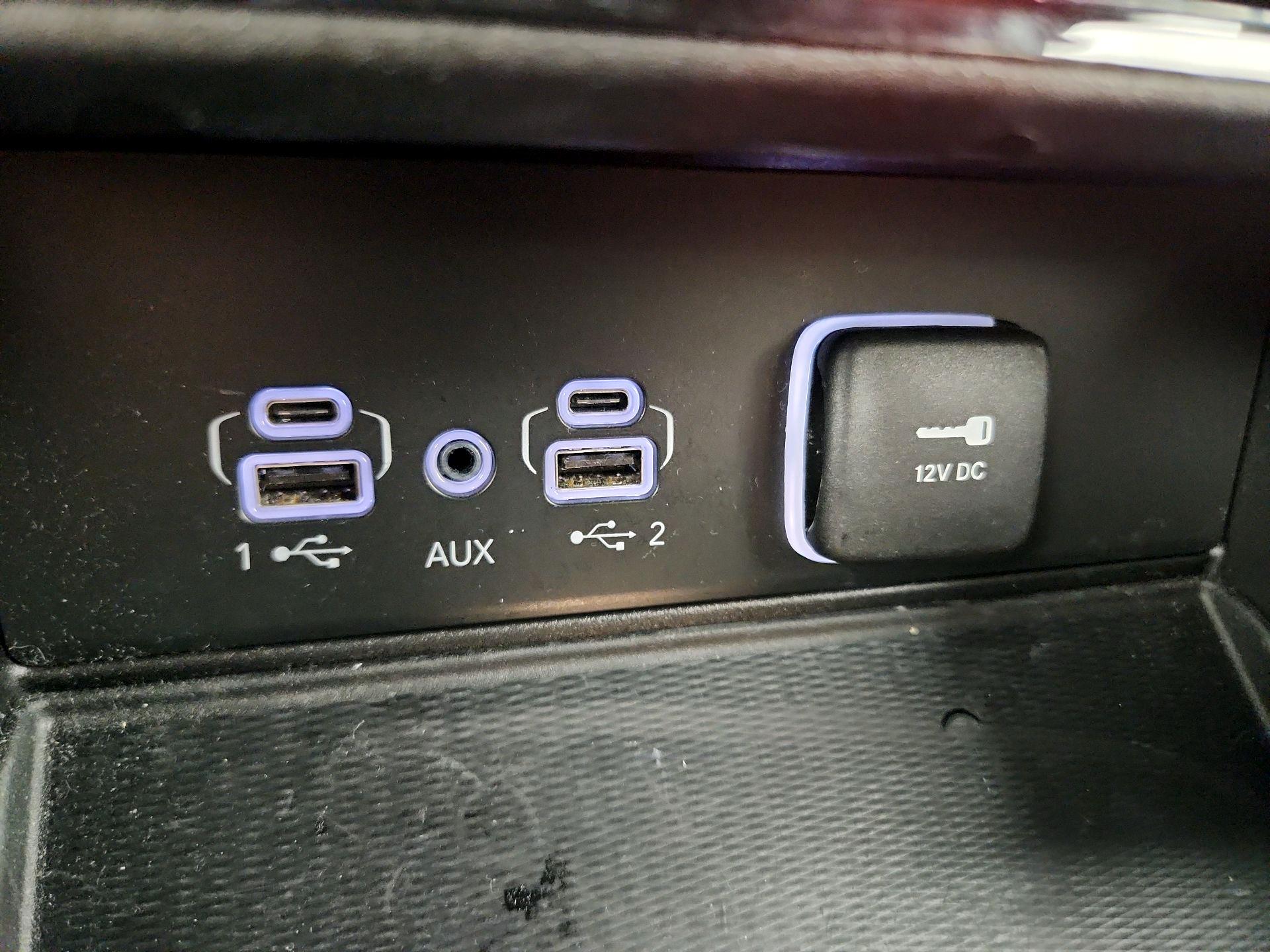 Thumbnail: 2023 Jeep Grand Cherokee L - 18