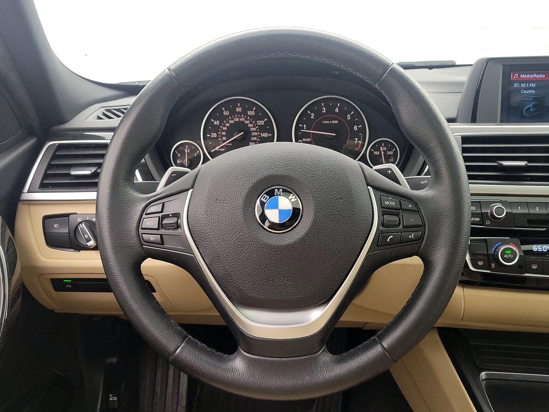 Thumbnail: 2018 BMW 3 Series - 10