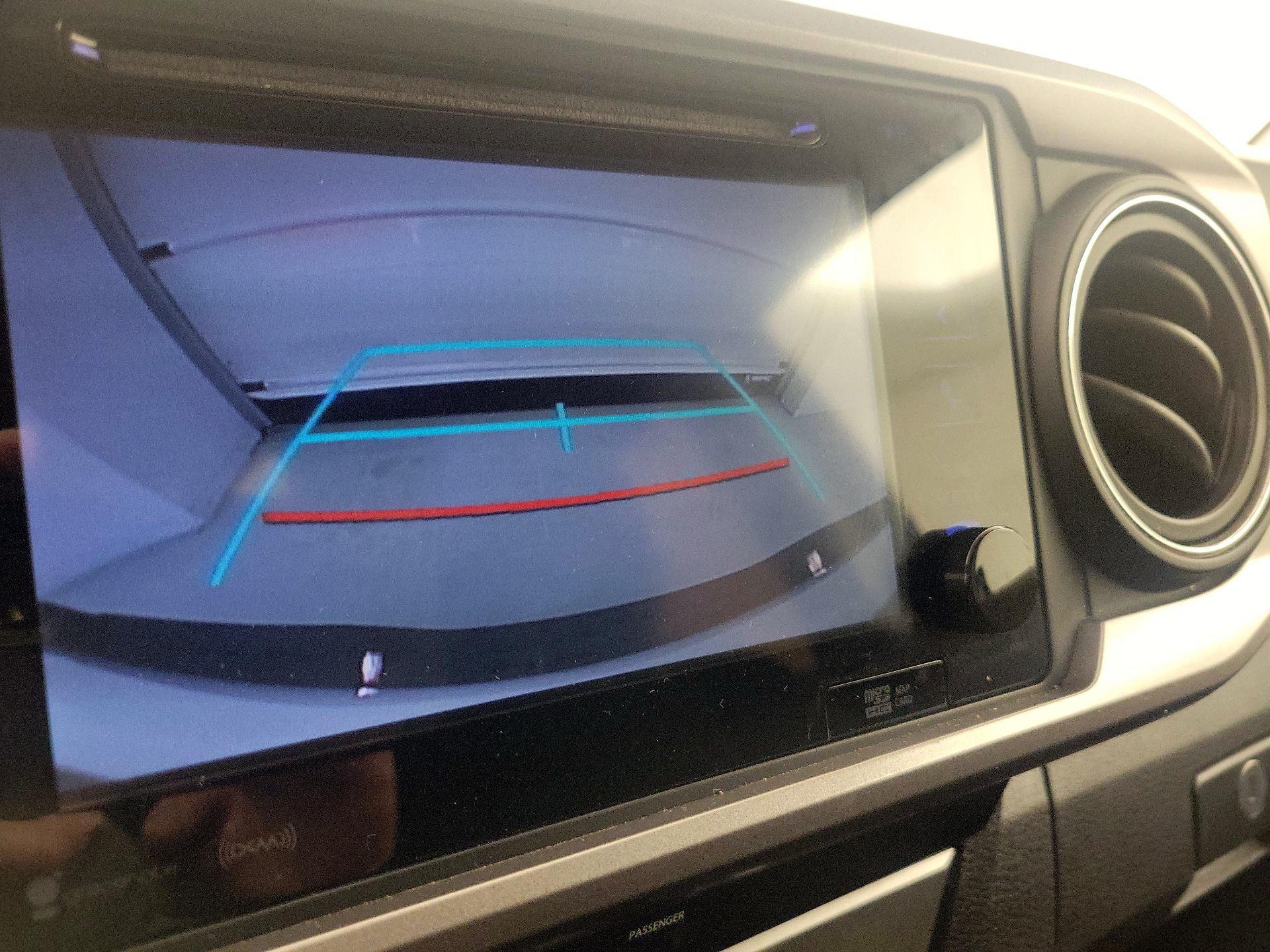 Thumbnail: 2017 Toyota Tacoma - 14