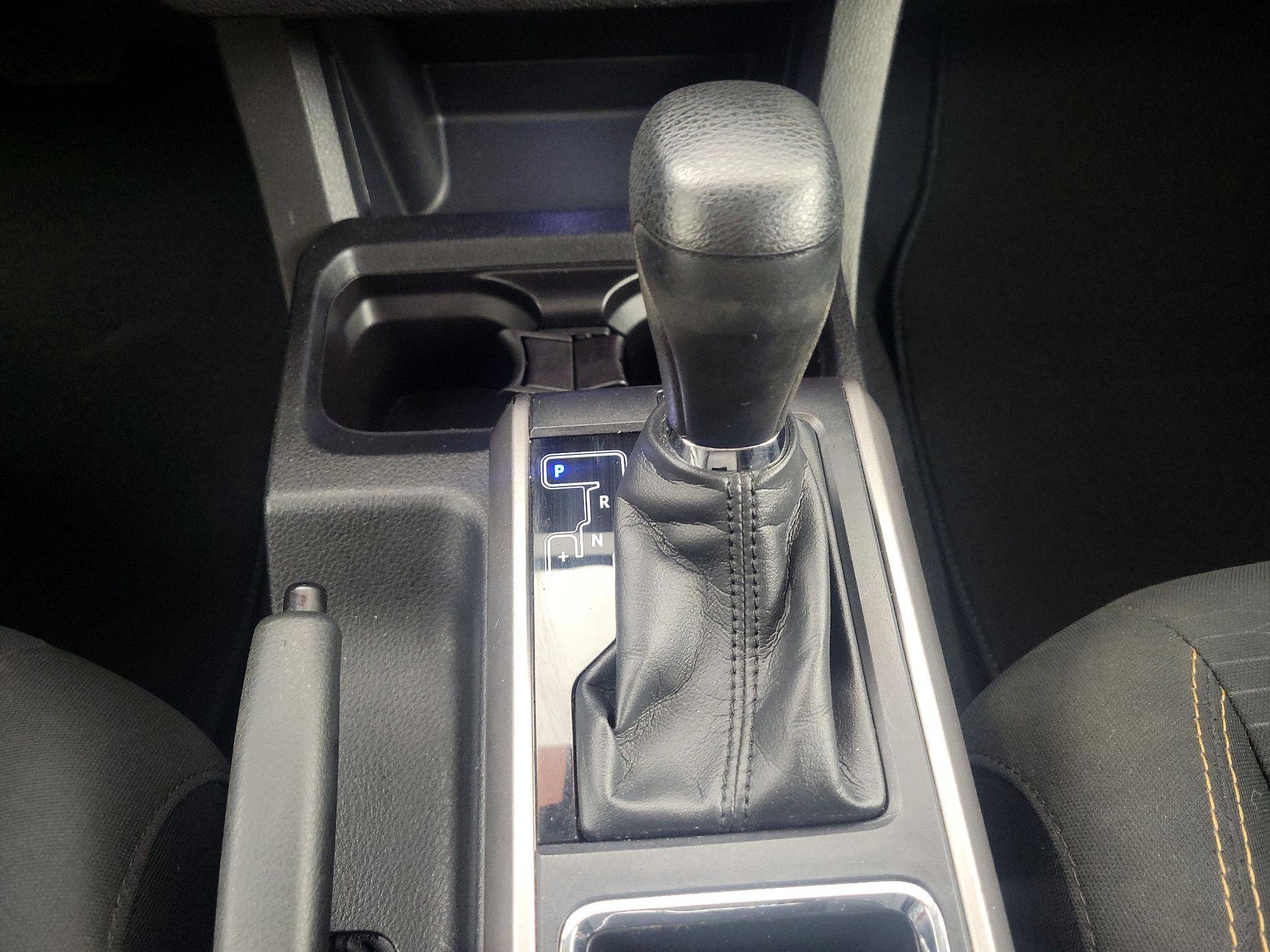 Thumbnail: 2017 Toyota Tacoma - 17