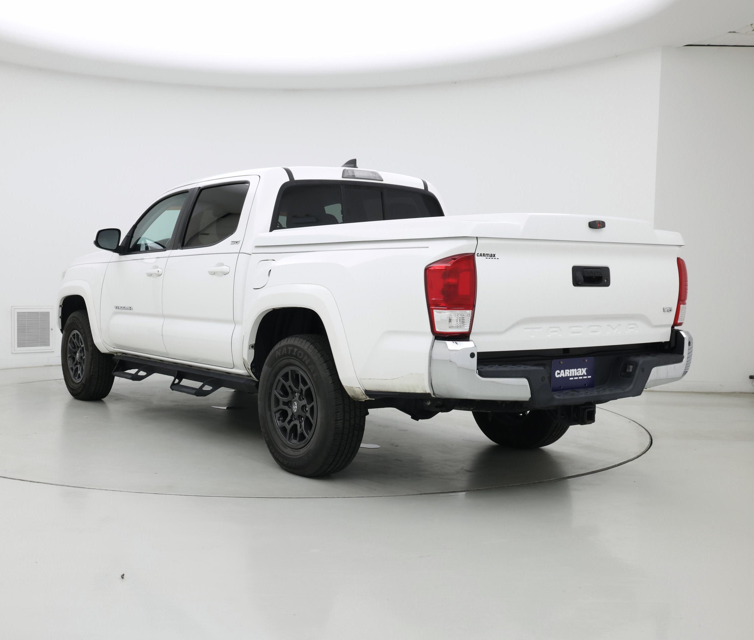 Thumbnail: 2017 Toyota Tacoma - 2