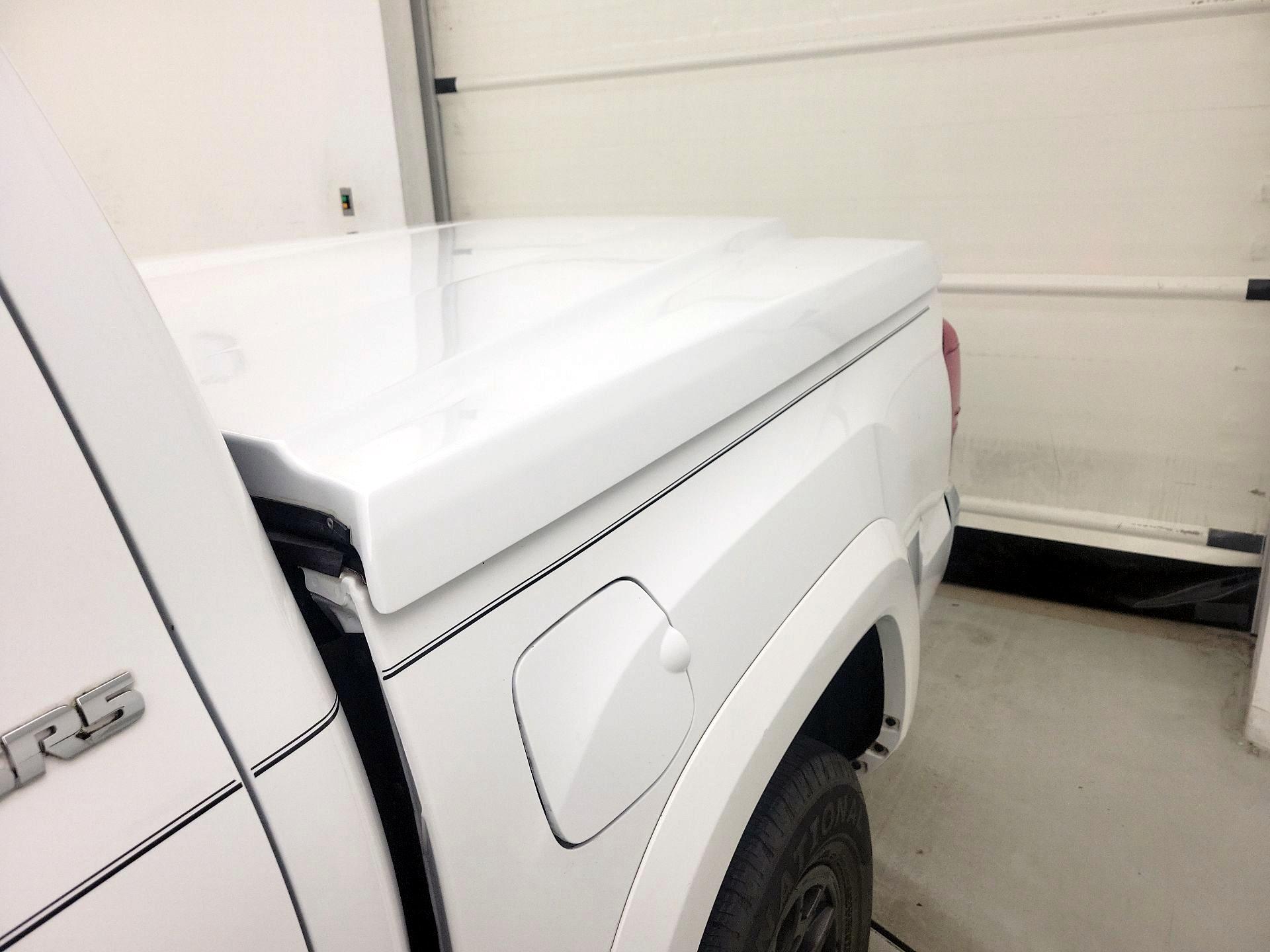 Thumbnail: 2017 Toyota Tacoma - 20