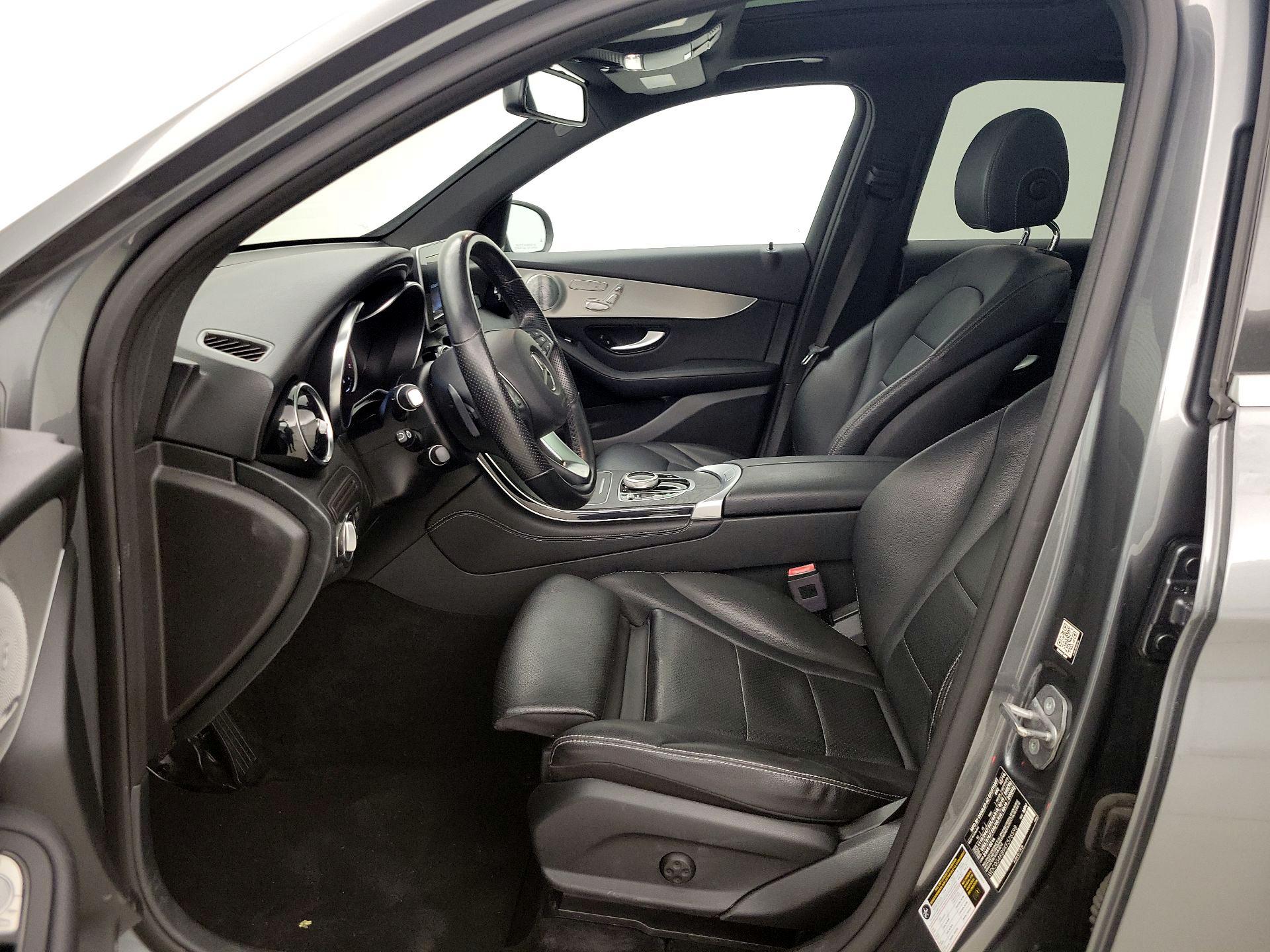 Thumbnail: 2019 Mercedes-Benz GLC - 11