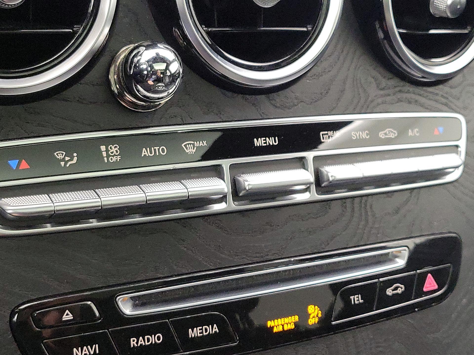 Thumbnail: 2019 Mercedes-Benz GLC - 16