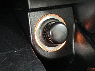 USB/AUX Ports