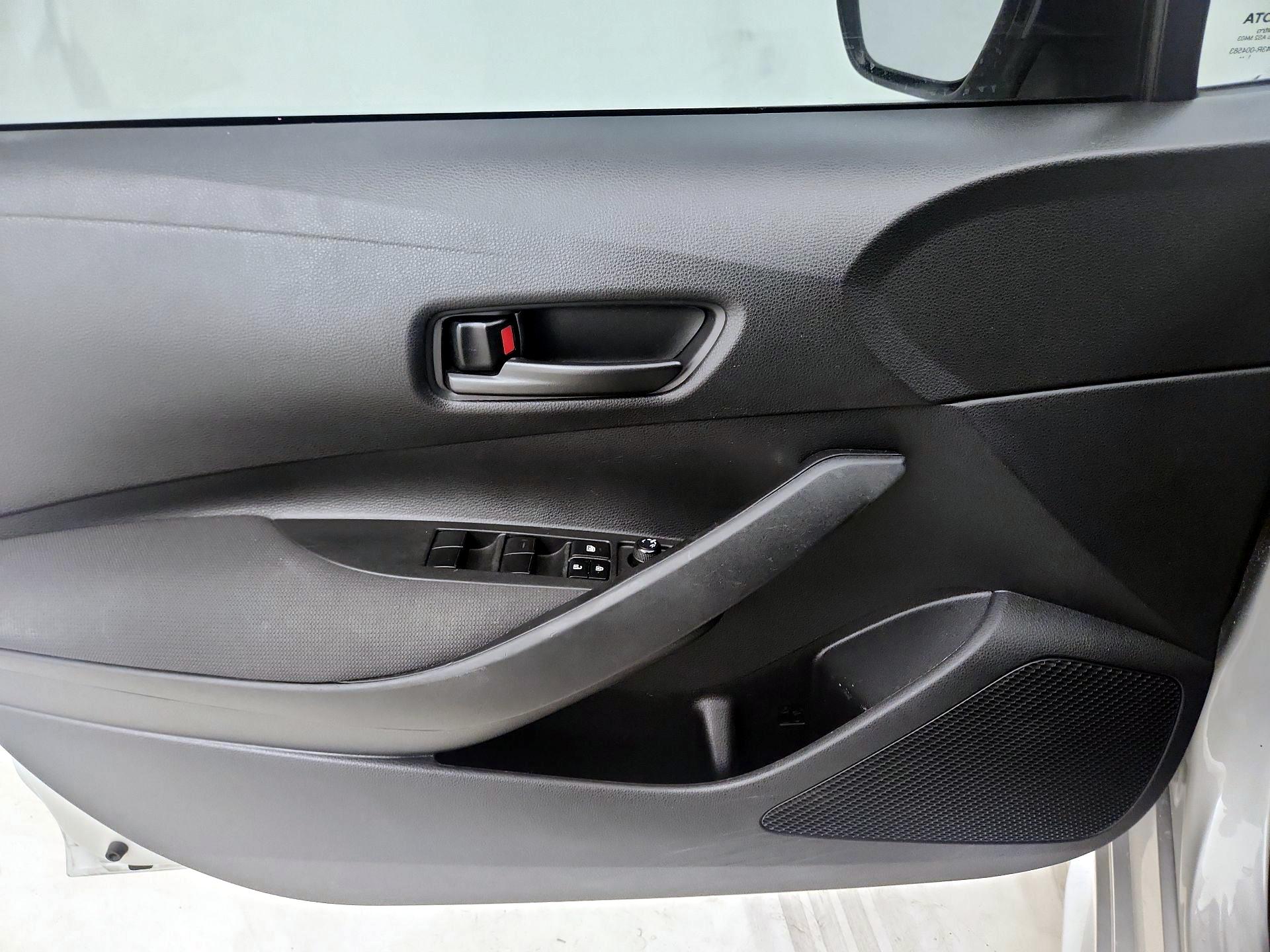 Thumbnail: 2022 Toyota Corolla - 12