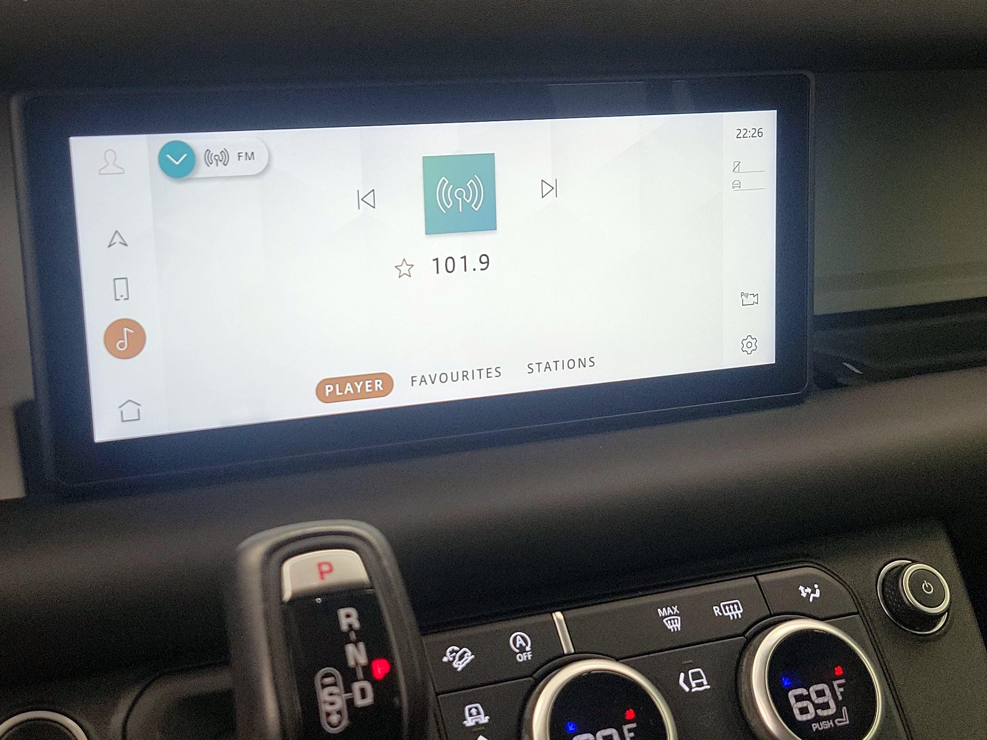 Thumbnail: 2020 Land Rover Defender - 16