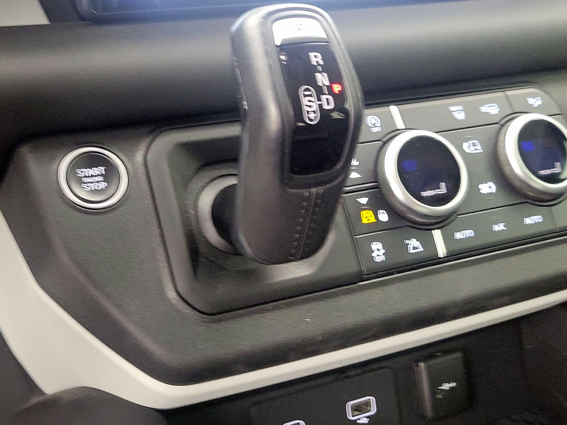 Thumbnail: 2020 Land Rover Defender - 18