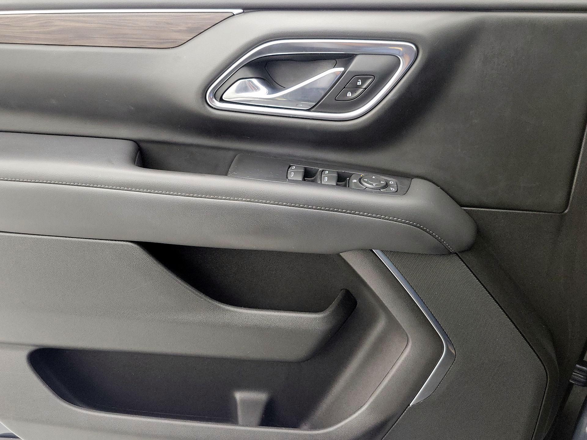 Thumbnail: 2021 Chevrolet Tahoe - 12