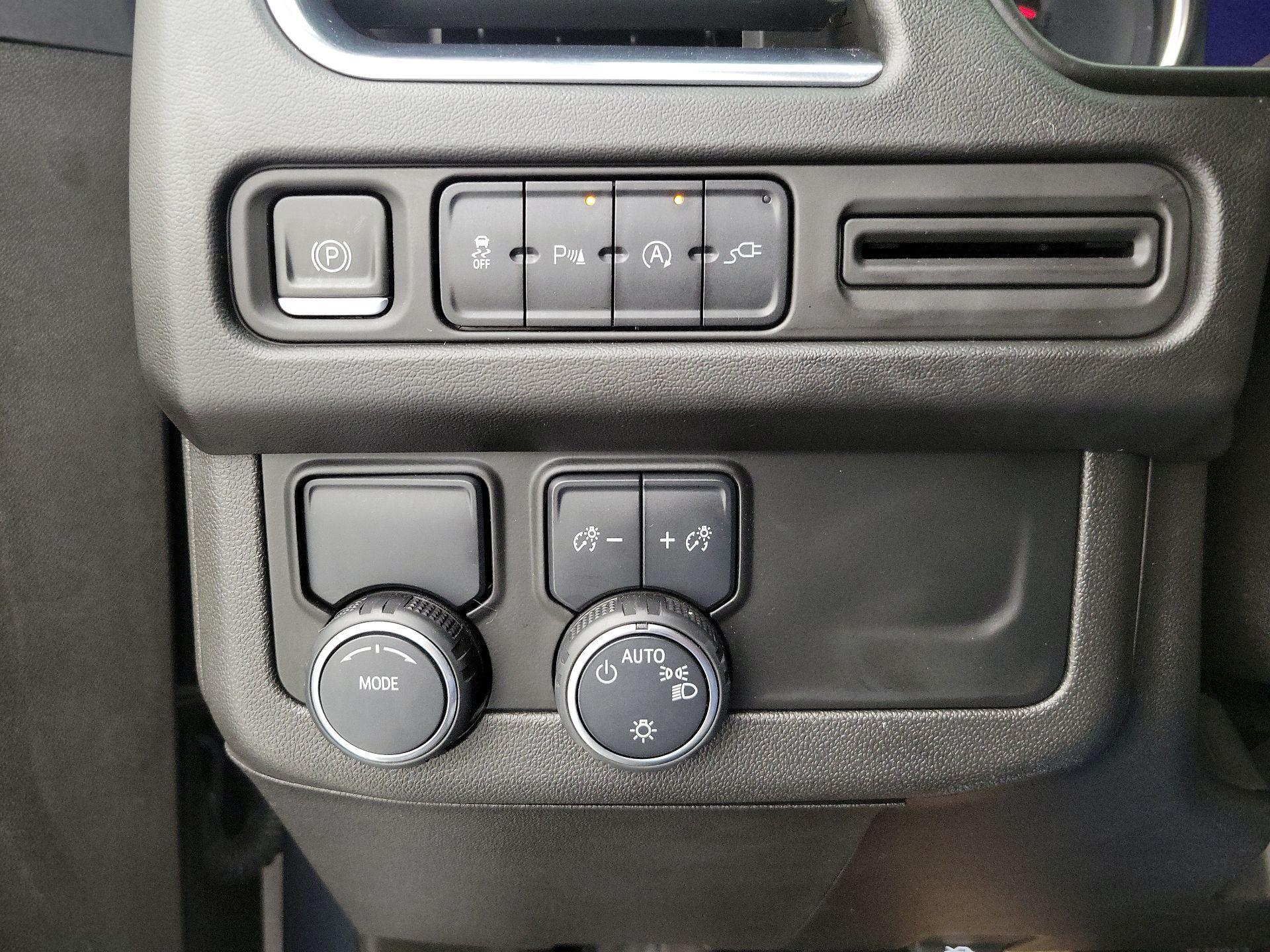 Thumbnail: 2021 Chevrolet Tahoe - 13