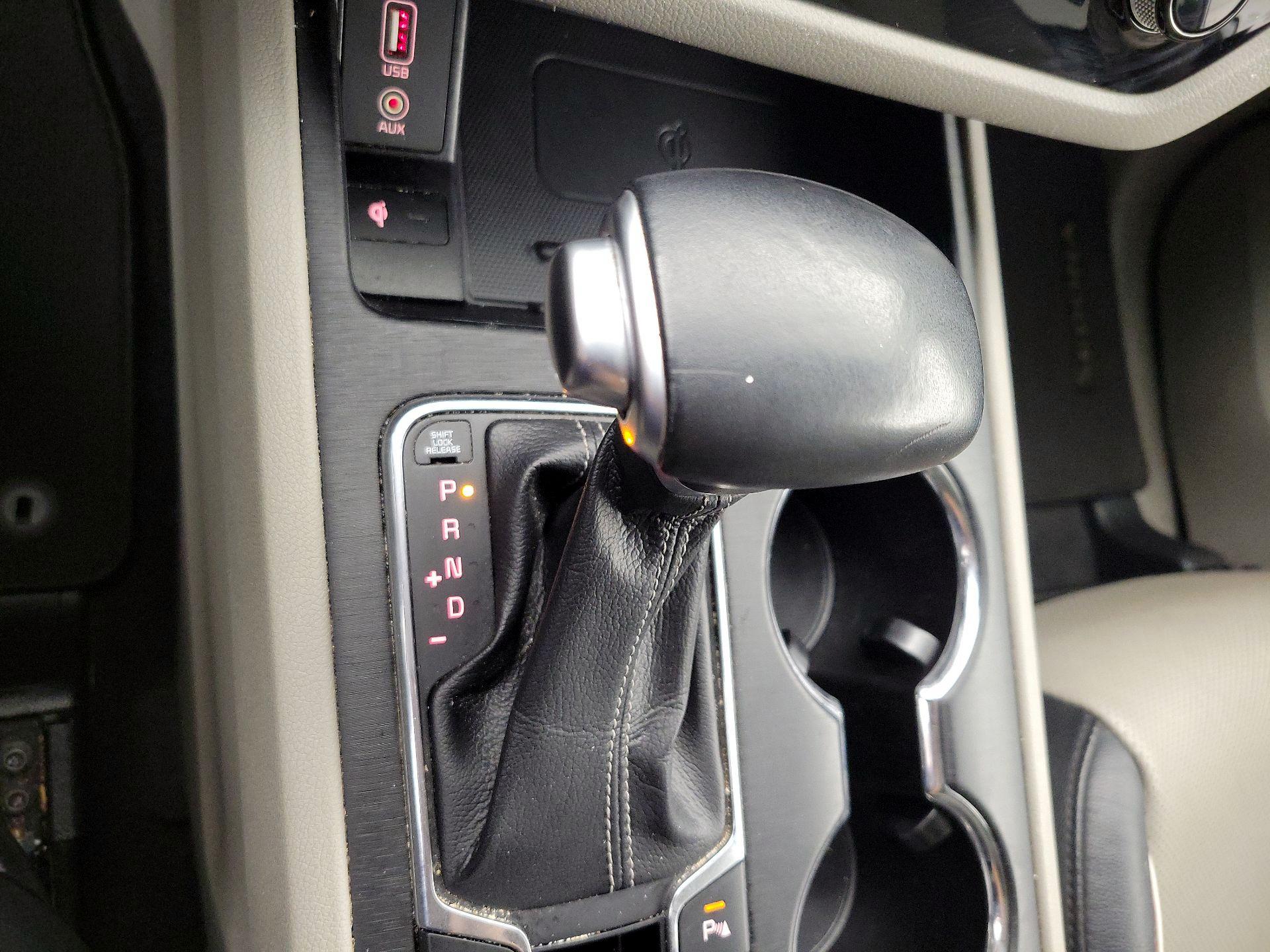 Thumbnail: 2019 Kia Sedona - 17