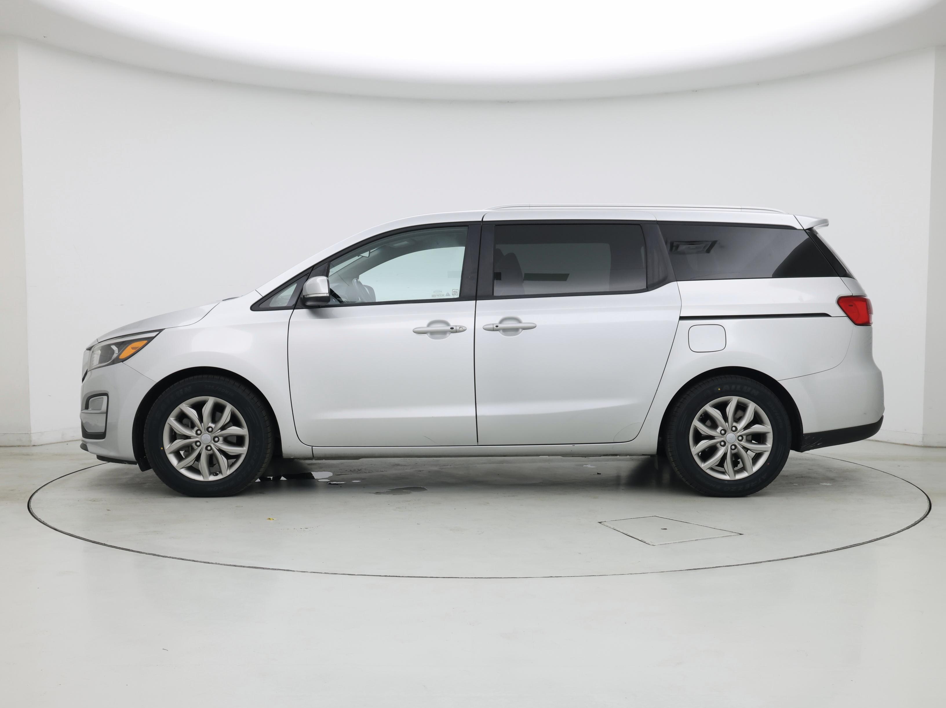 Thumbnail: 2019 Kia Sedona - 3