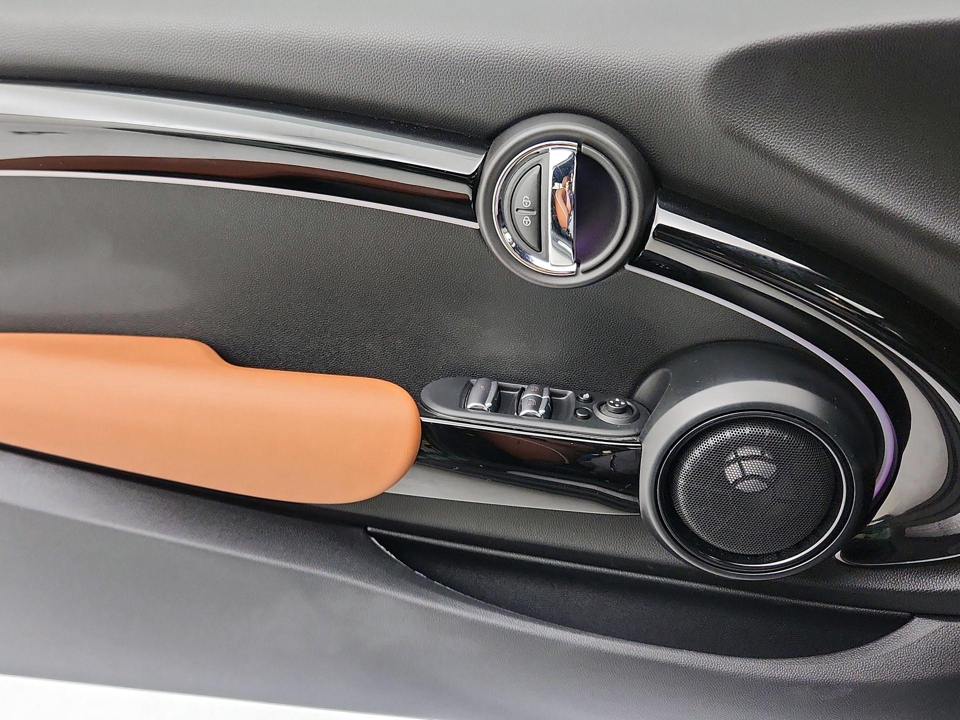 Thumbnail: 2024 MINI Cooper - 12