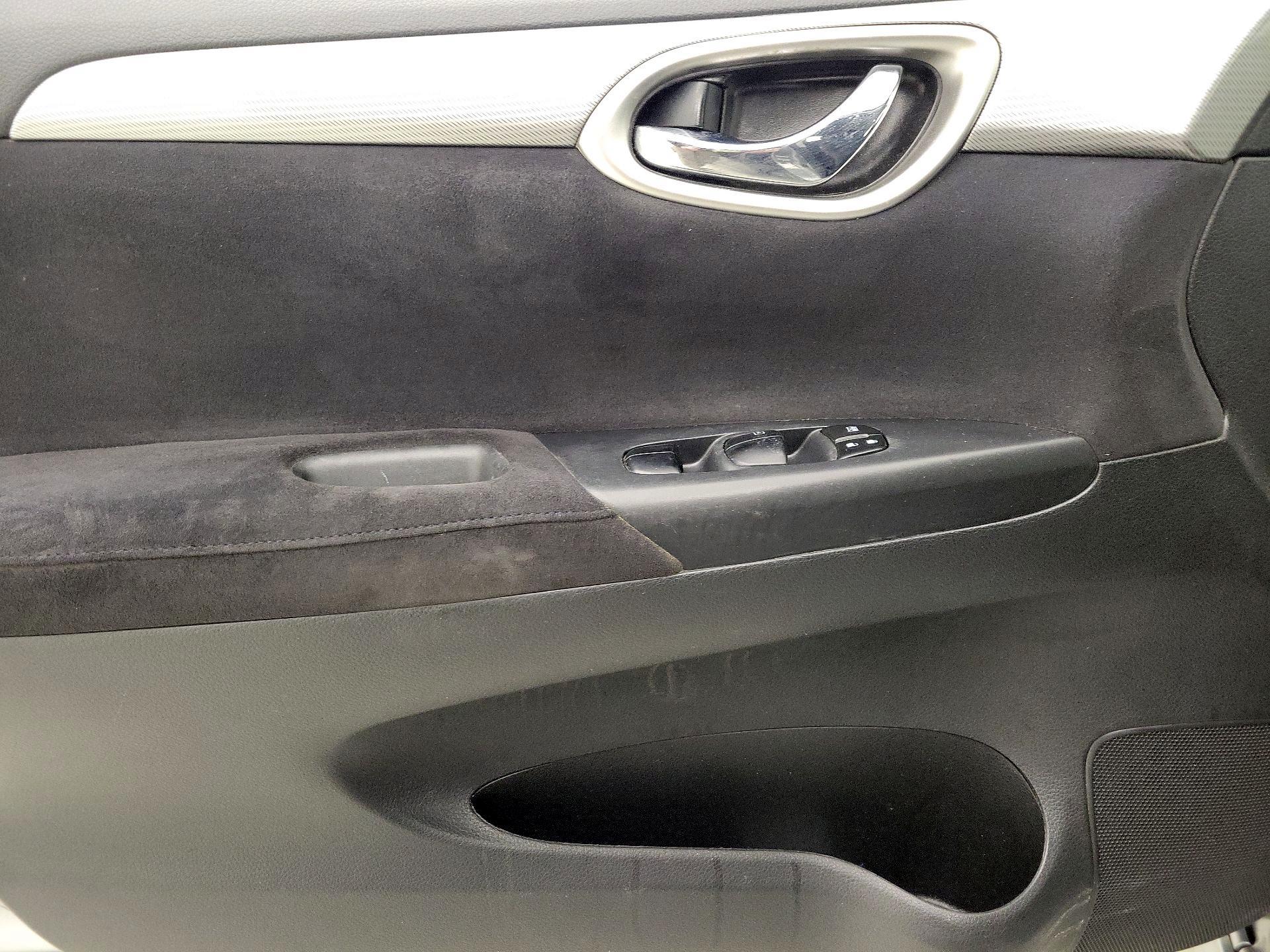 Thumbnail: 2014 Nissan Sentra - 12