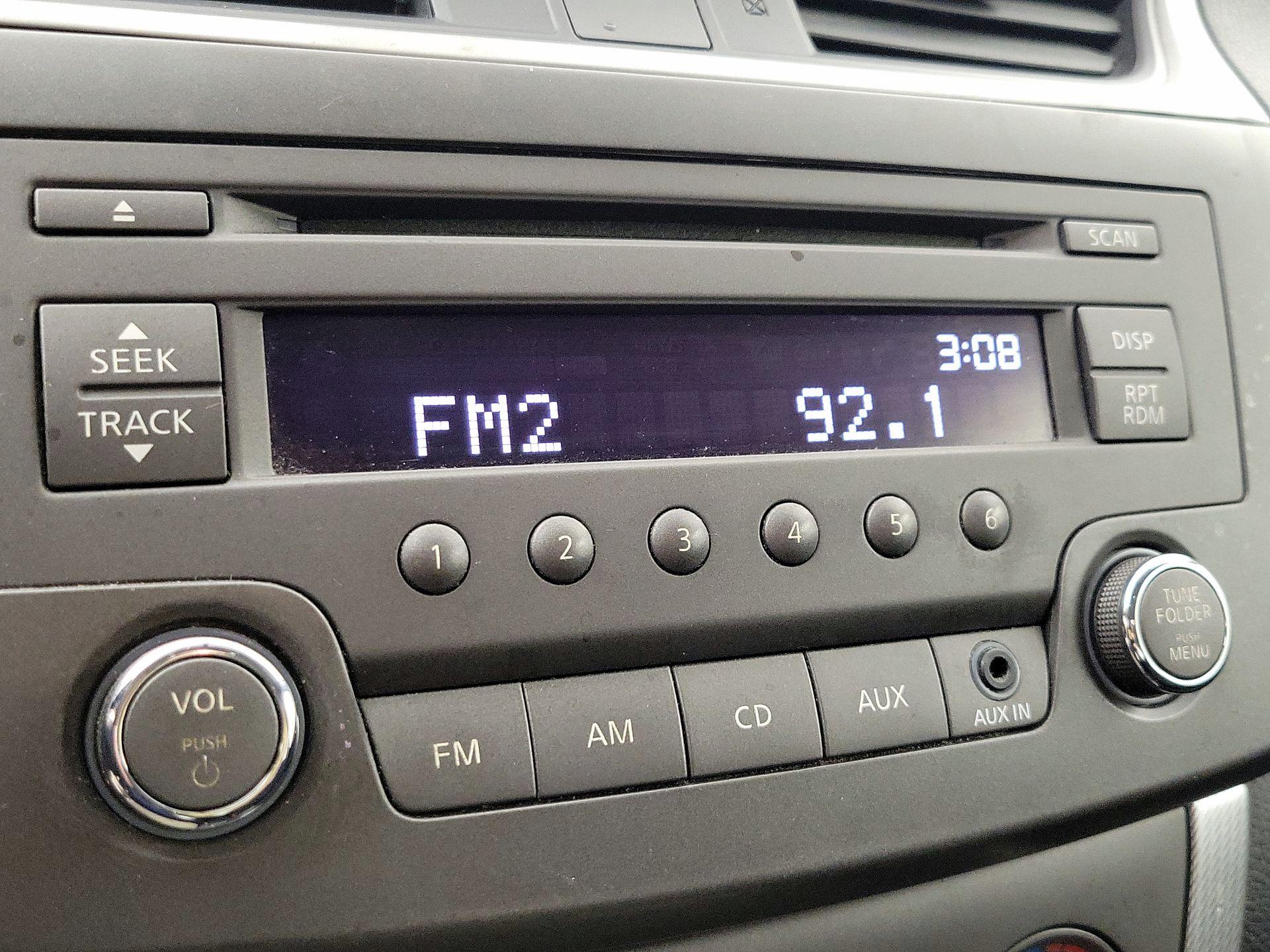 Thumbnail: 2014 Nissan Sentra - 14